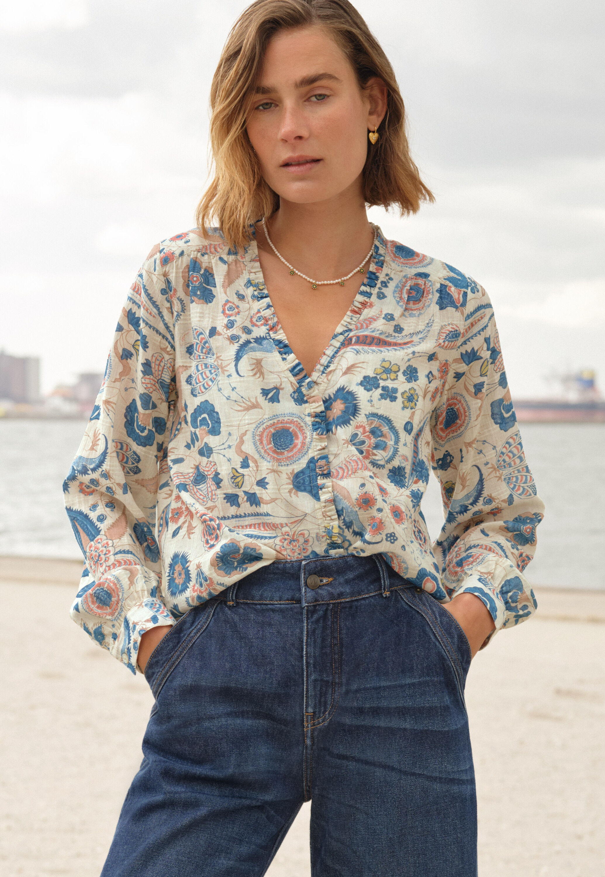 Bluse mit Print, Ecru/Denim, large