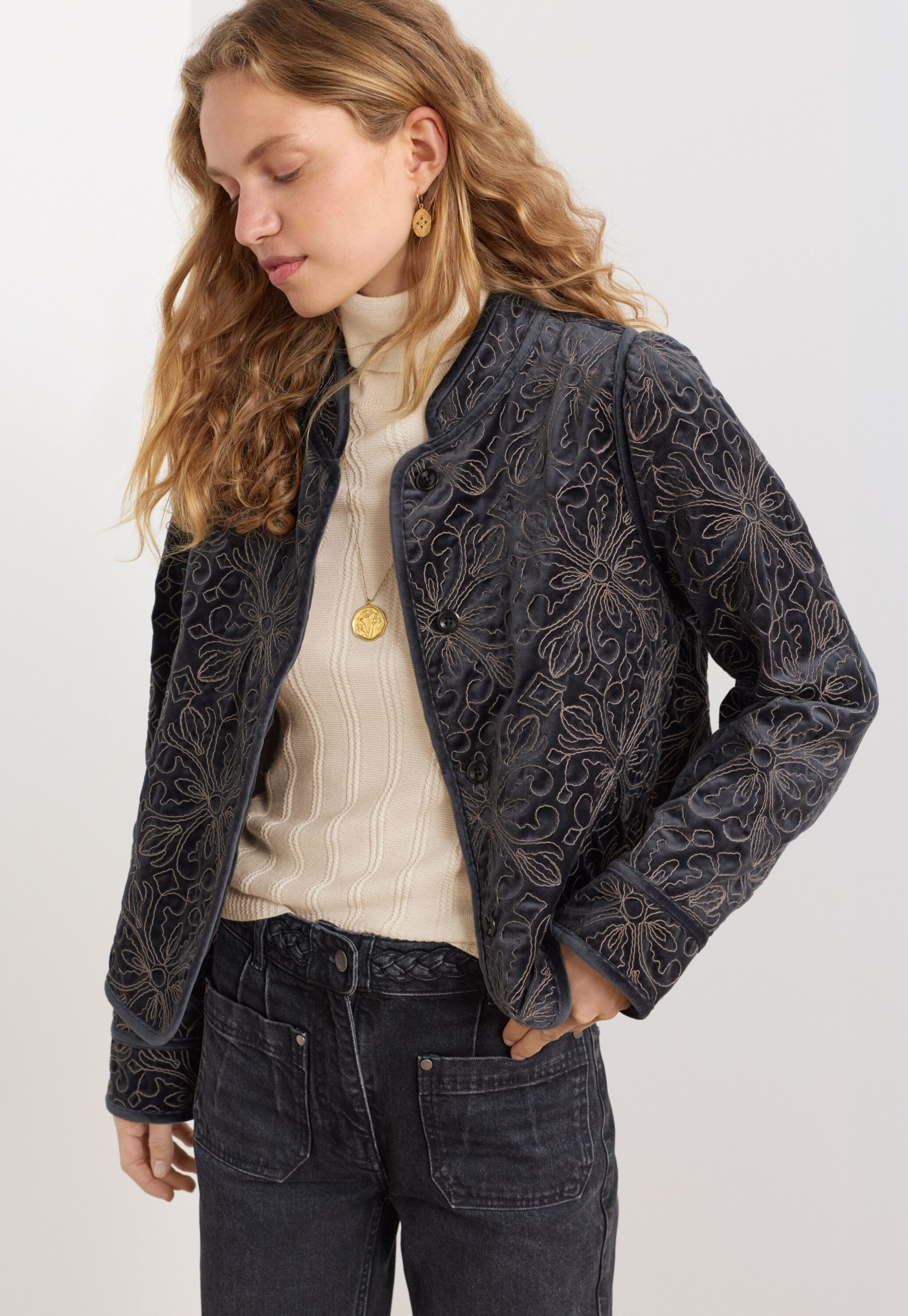 Bestickte Steppjacke