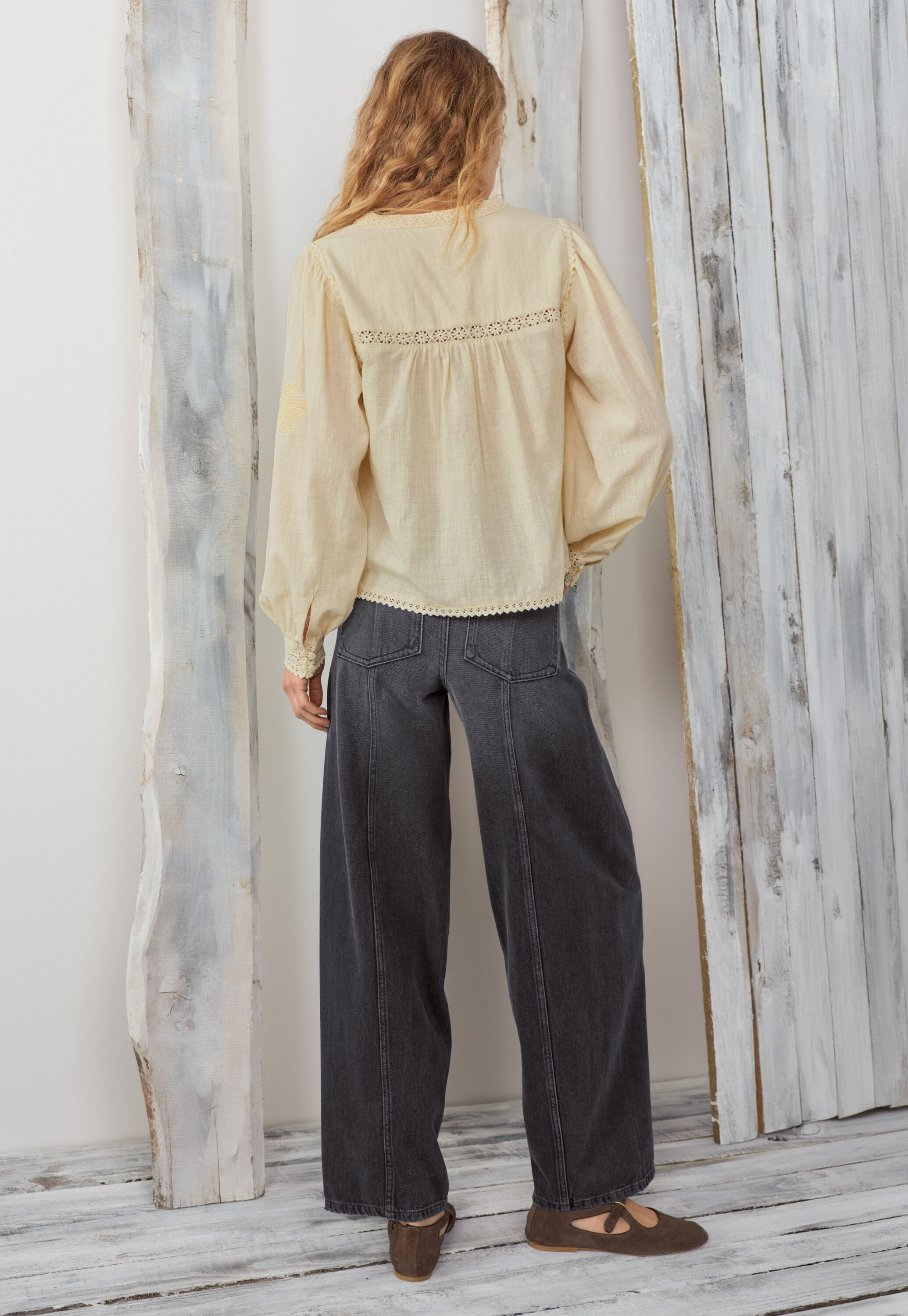 Jeans mit Nahtdetails