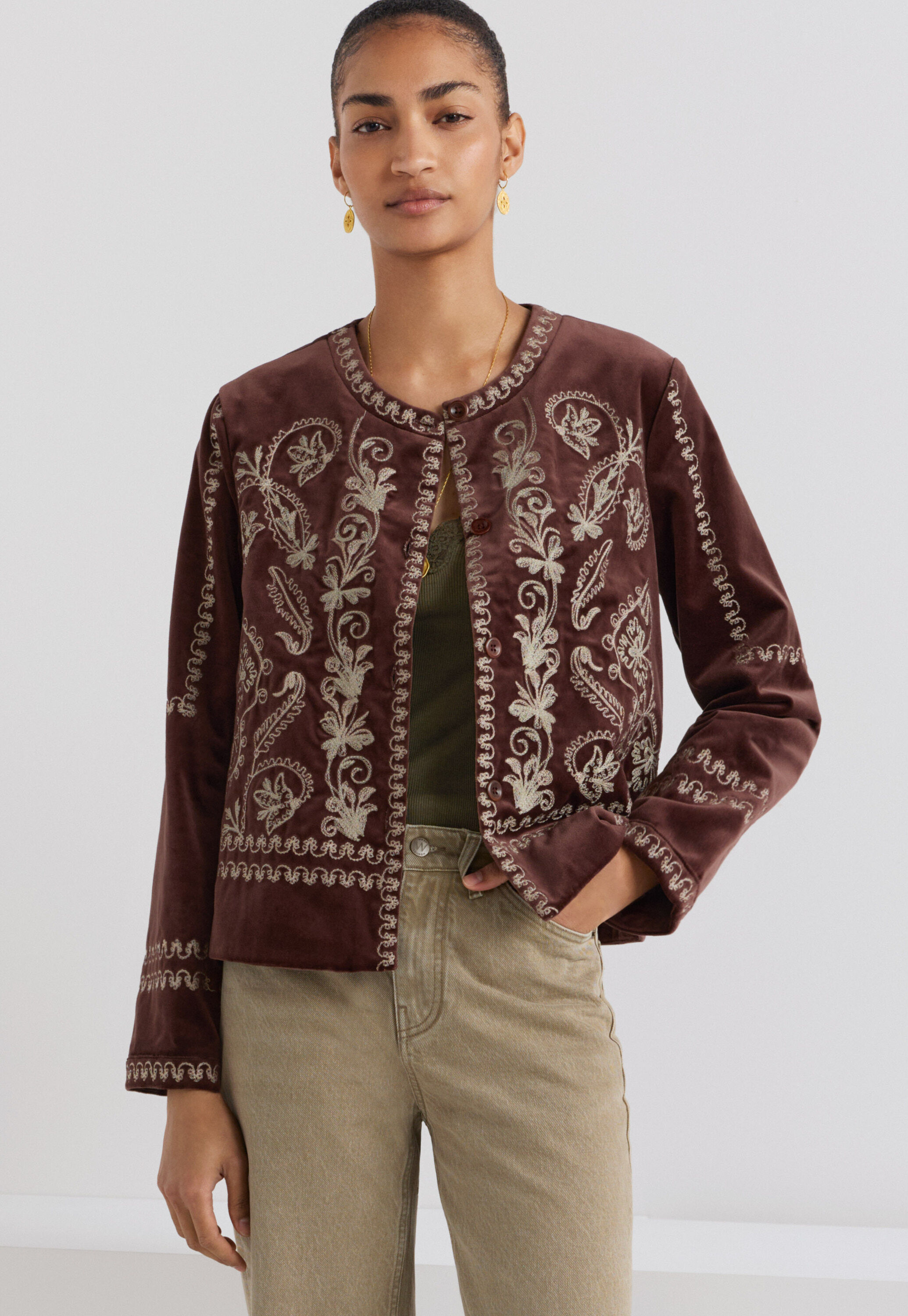 Bestickte Samtjacke