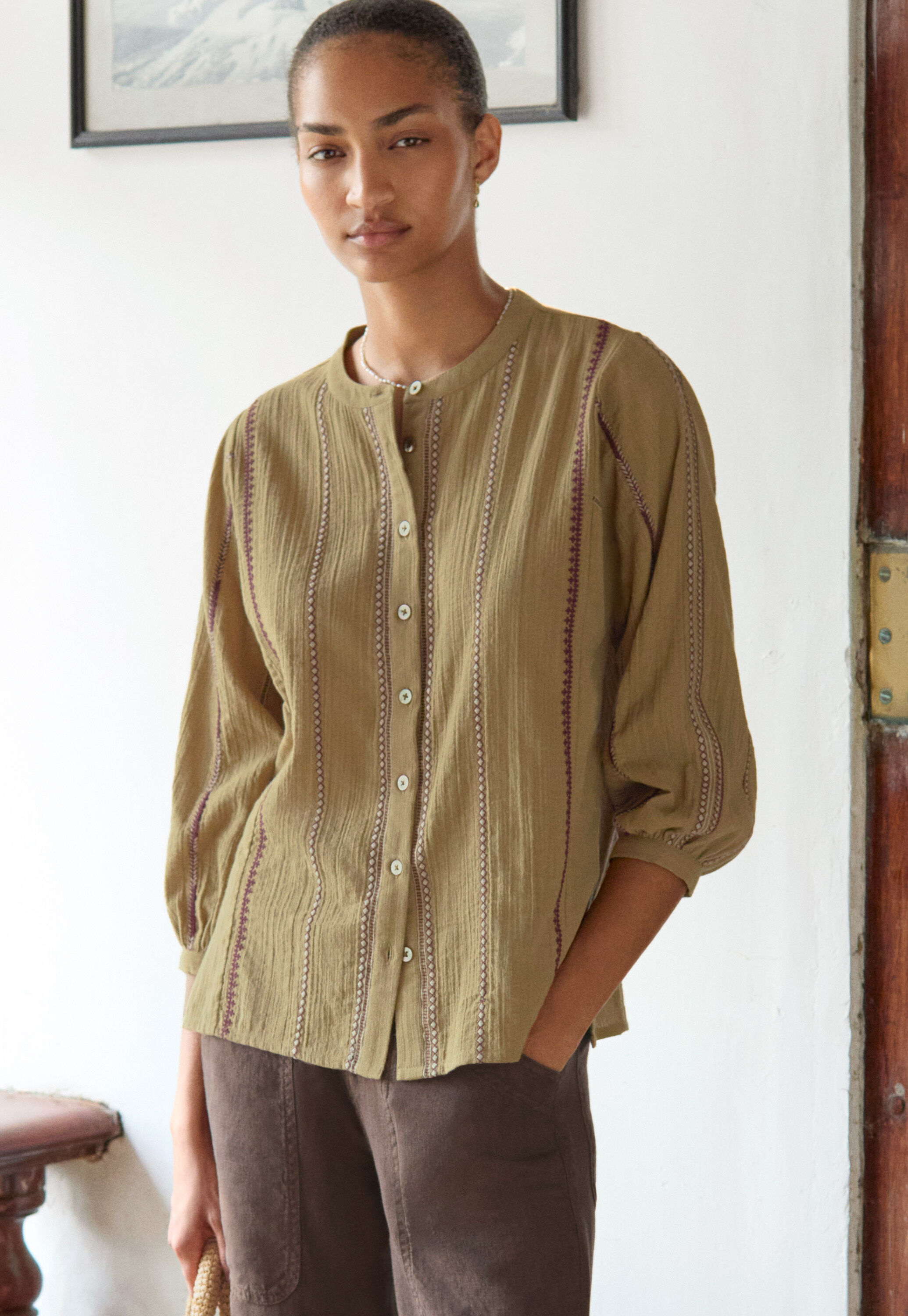 Locker sitzende Bluse