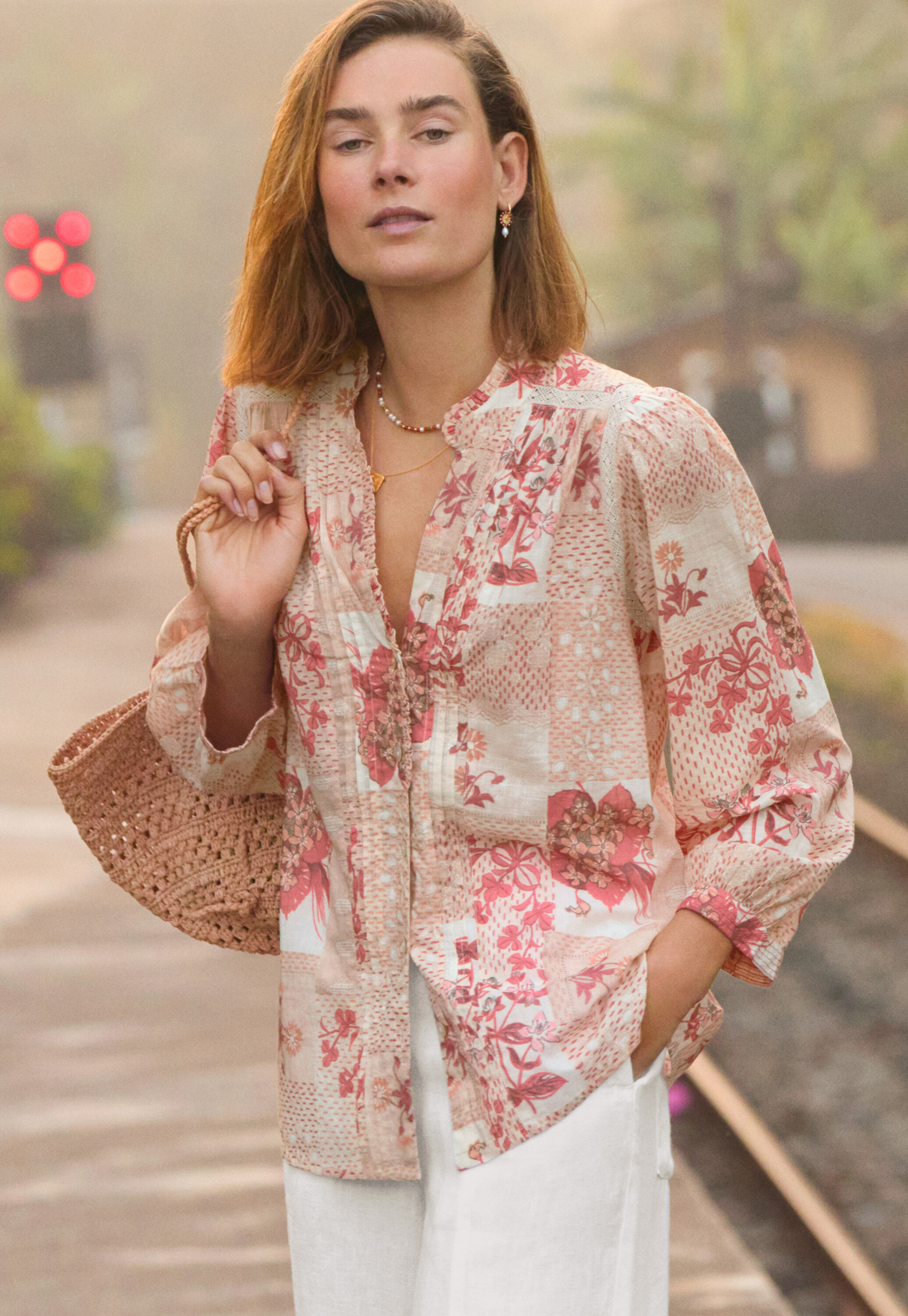 Bestickte Bluse