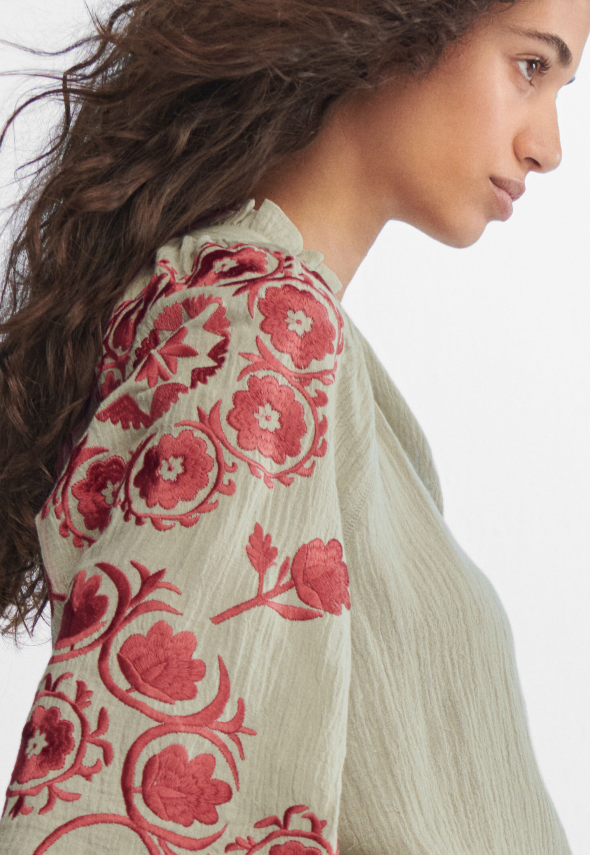 Bestickte Bluse, Salbeigrau, large