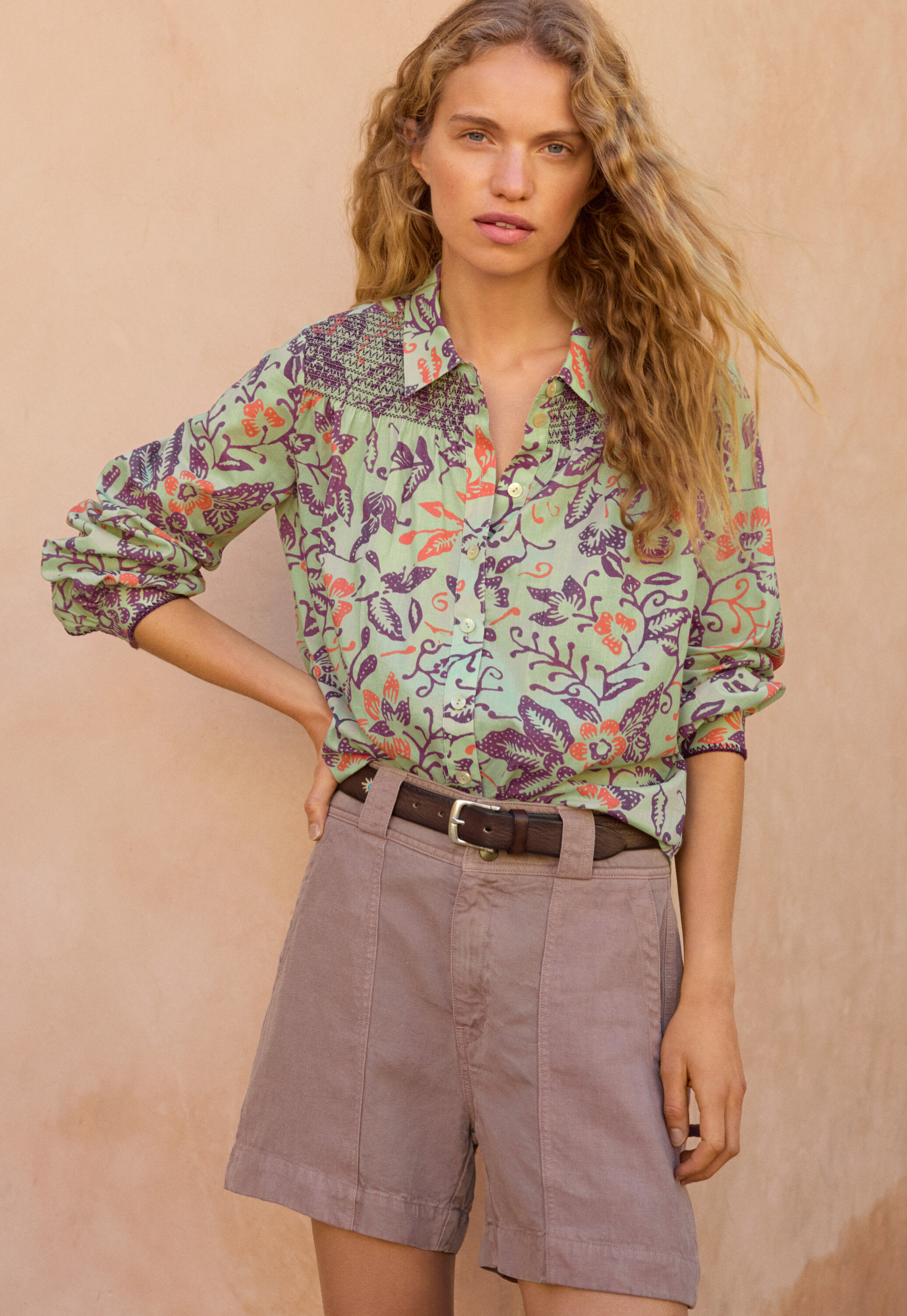 Bestickte Bluse
