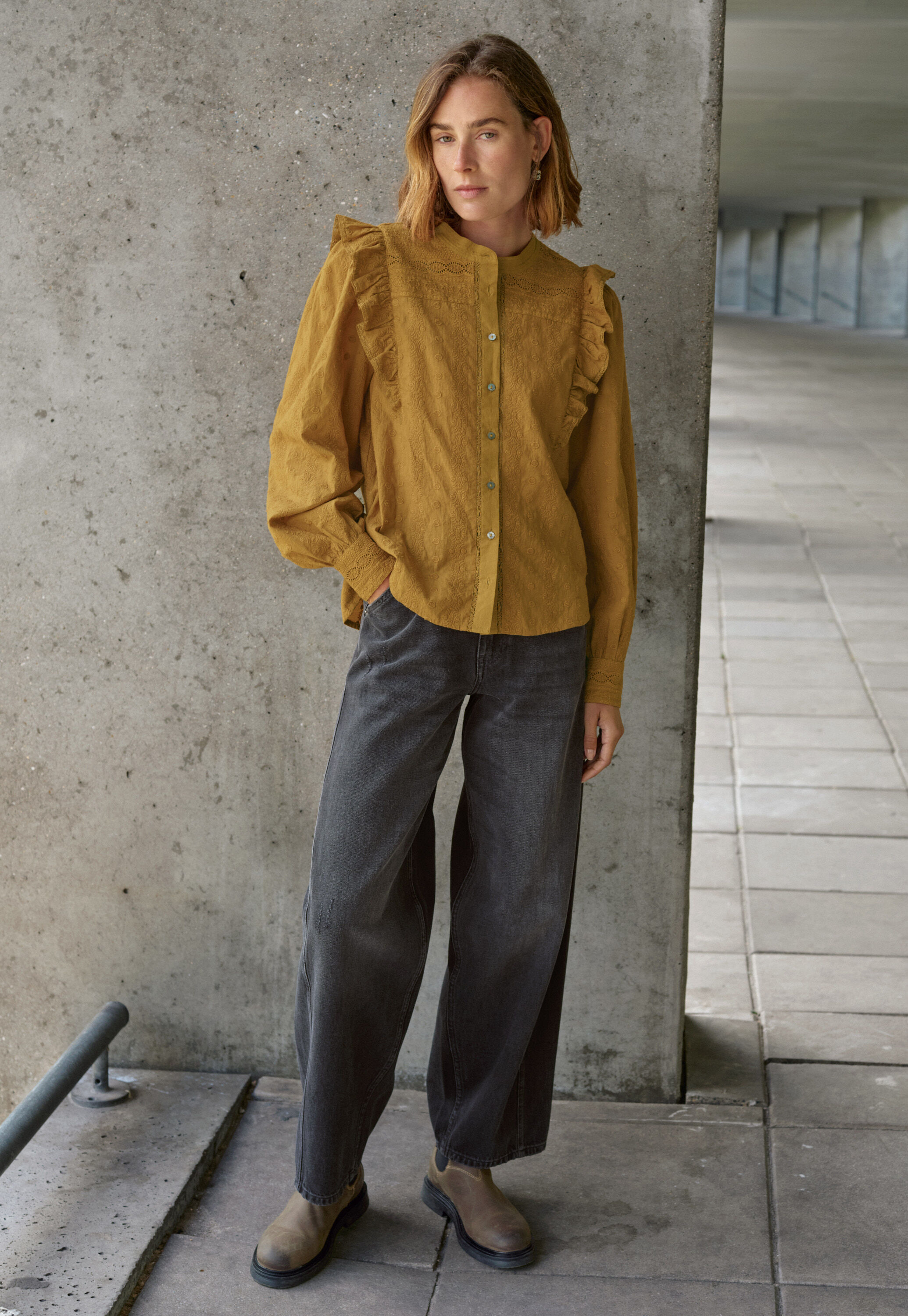 Broderie-Bluse
