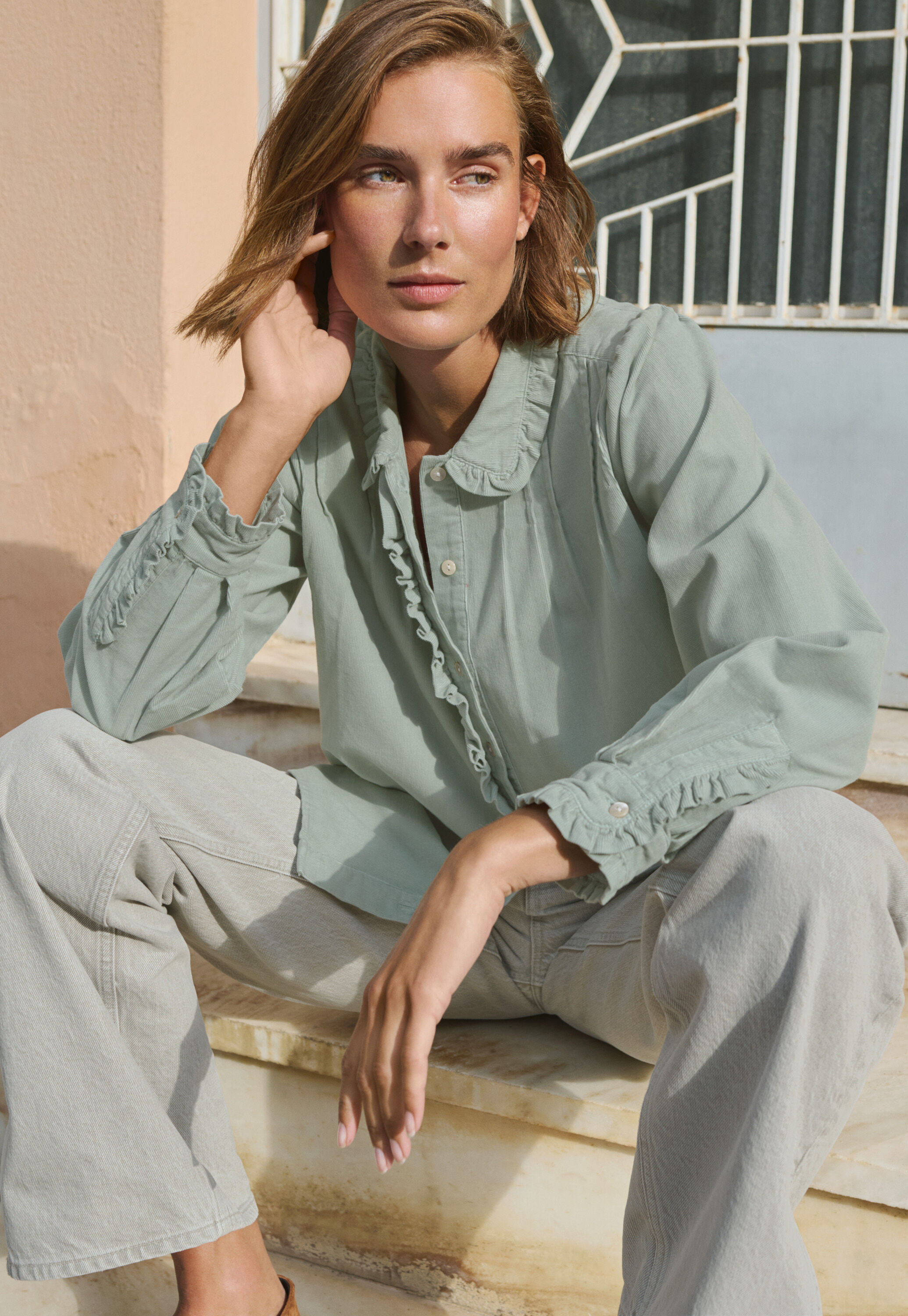 Faltenbluse aus Cord