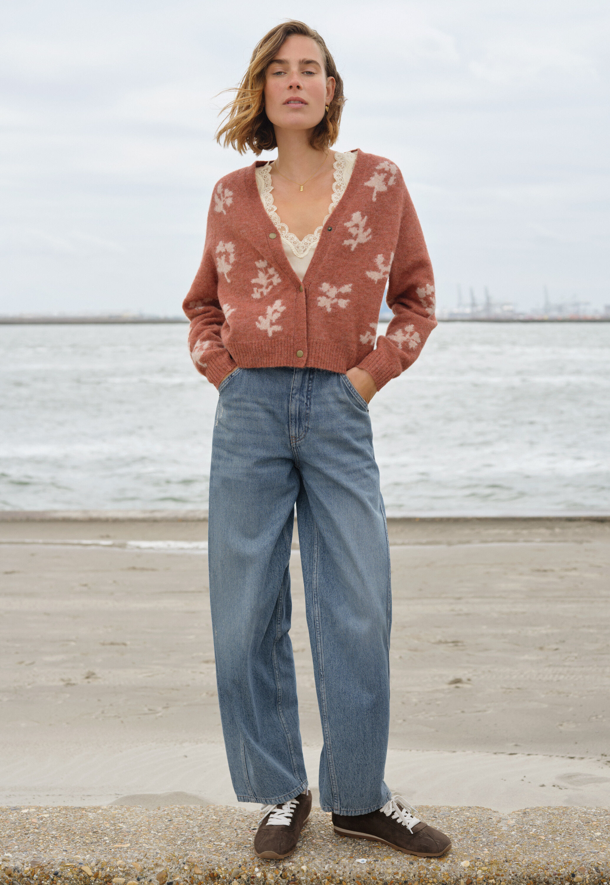 Jersey-Tr&auml;ger-Top mit Spitze