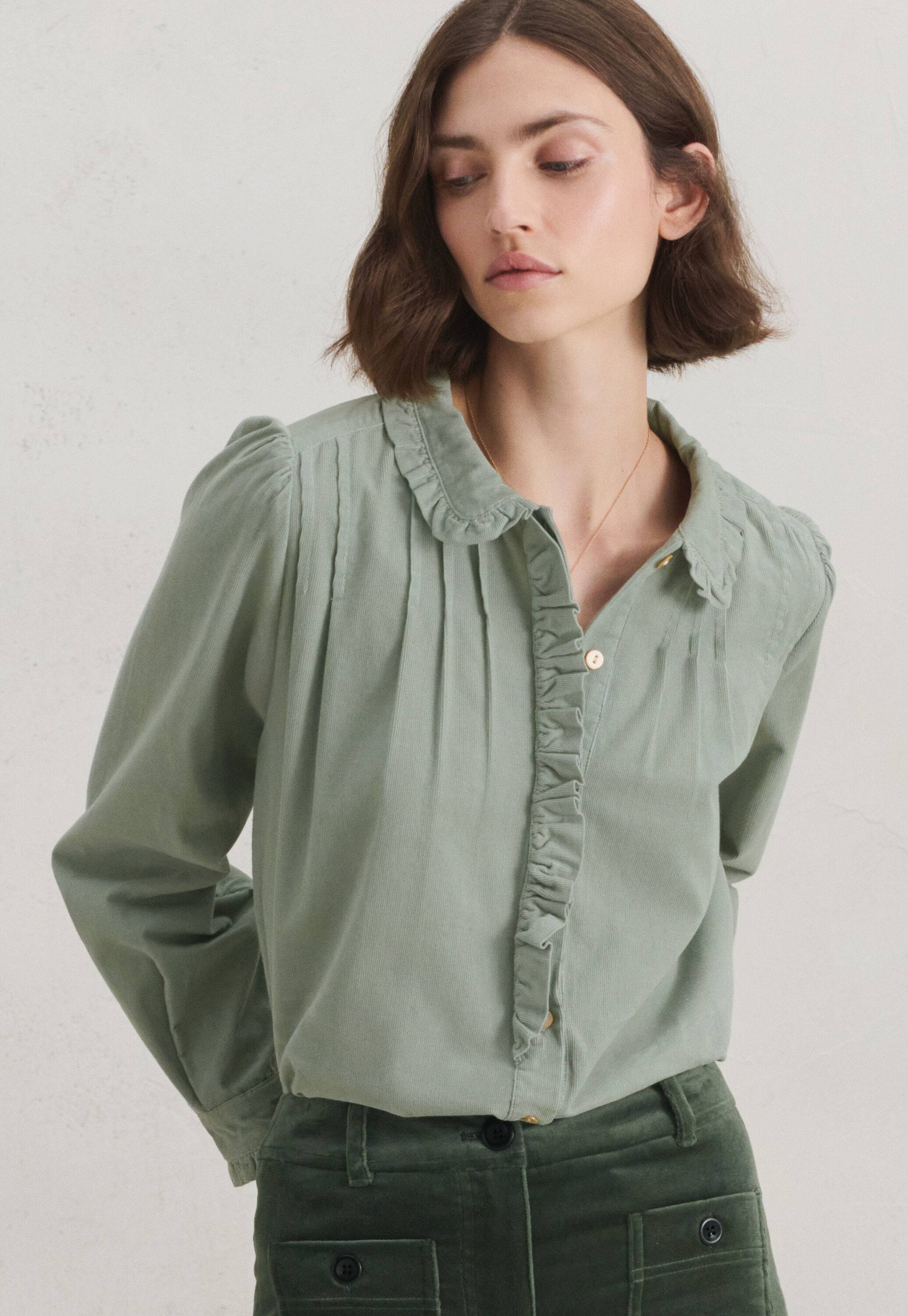 Faltenbluse aus Cord