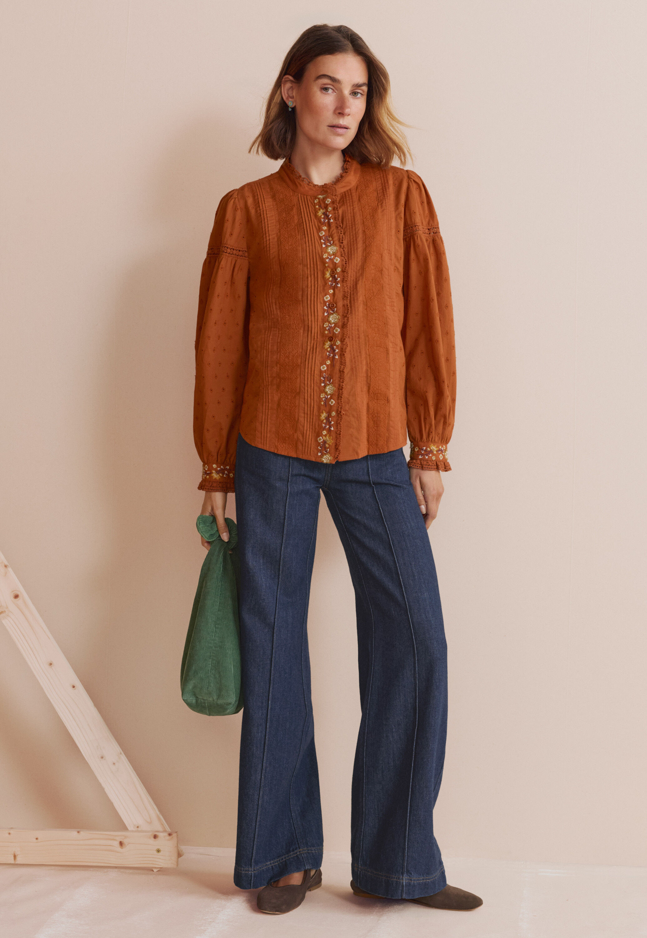 Bestickte Broderie-Bluse