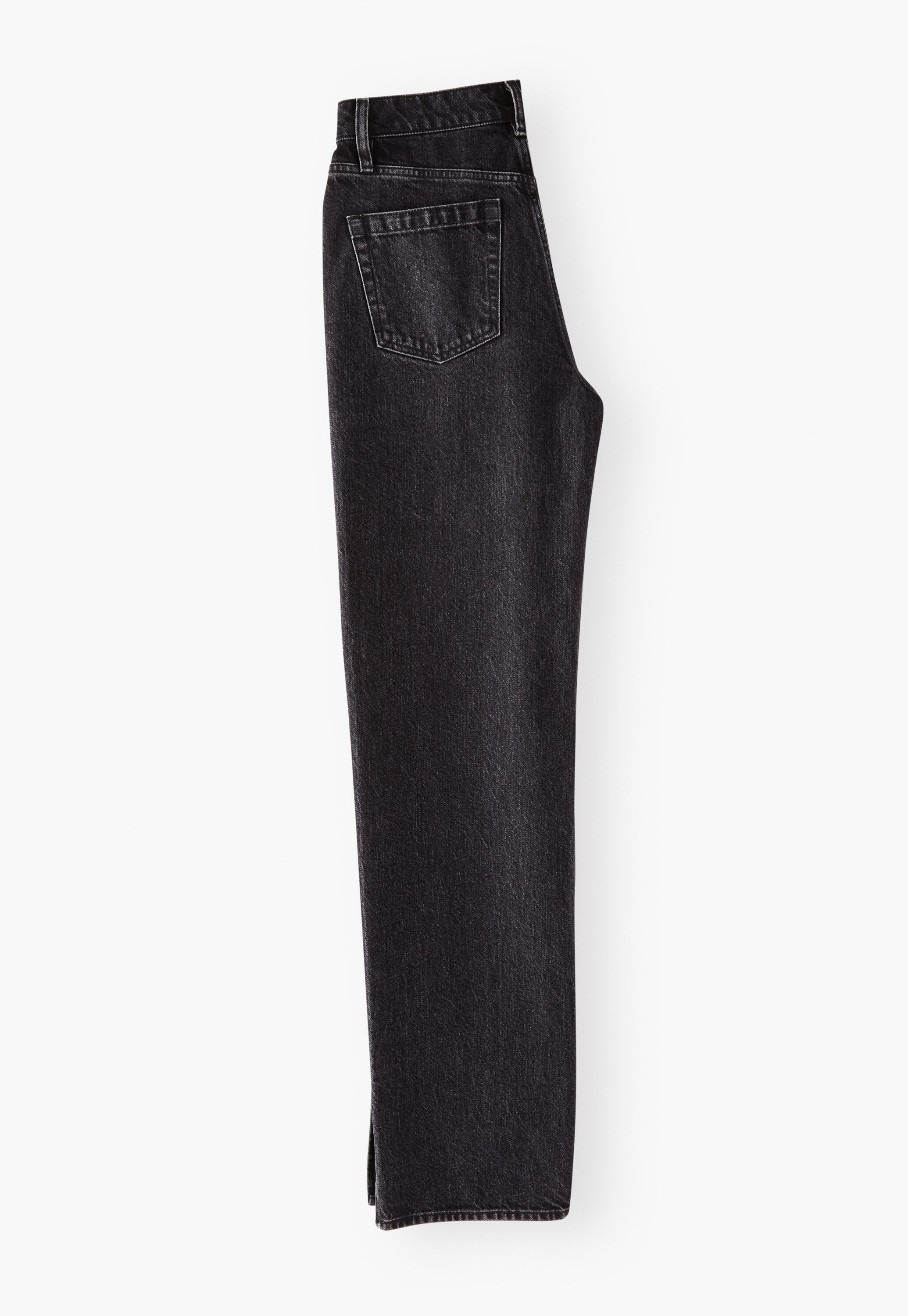 Jeans mit geschlitztem Saum