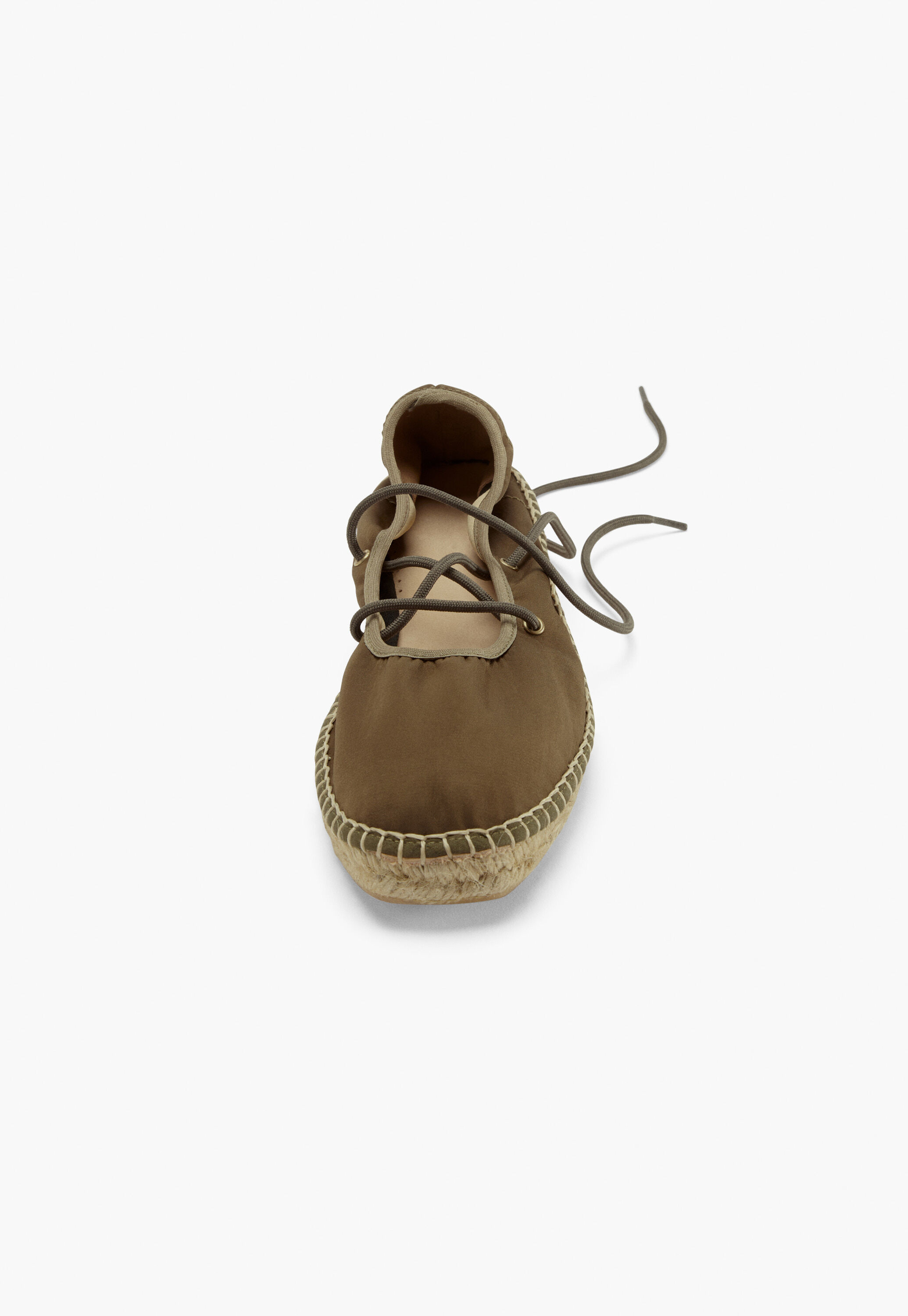 Geschn&uuml;rte Espadrilles