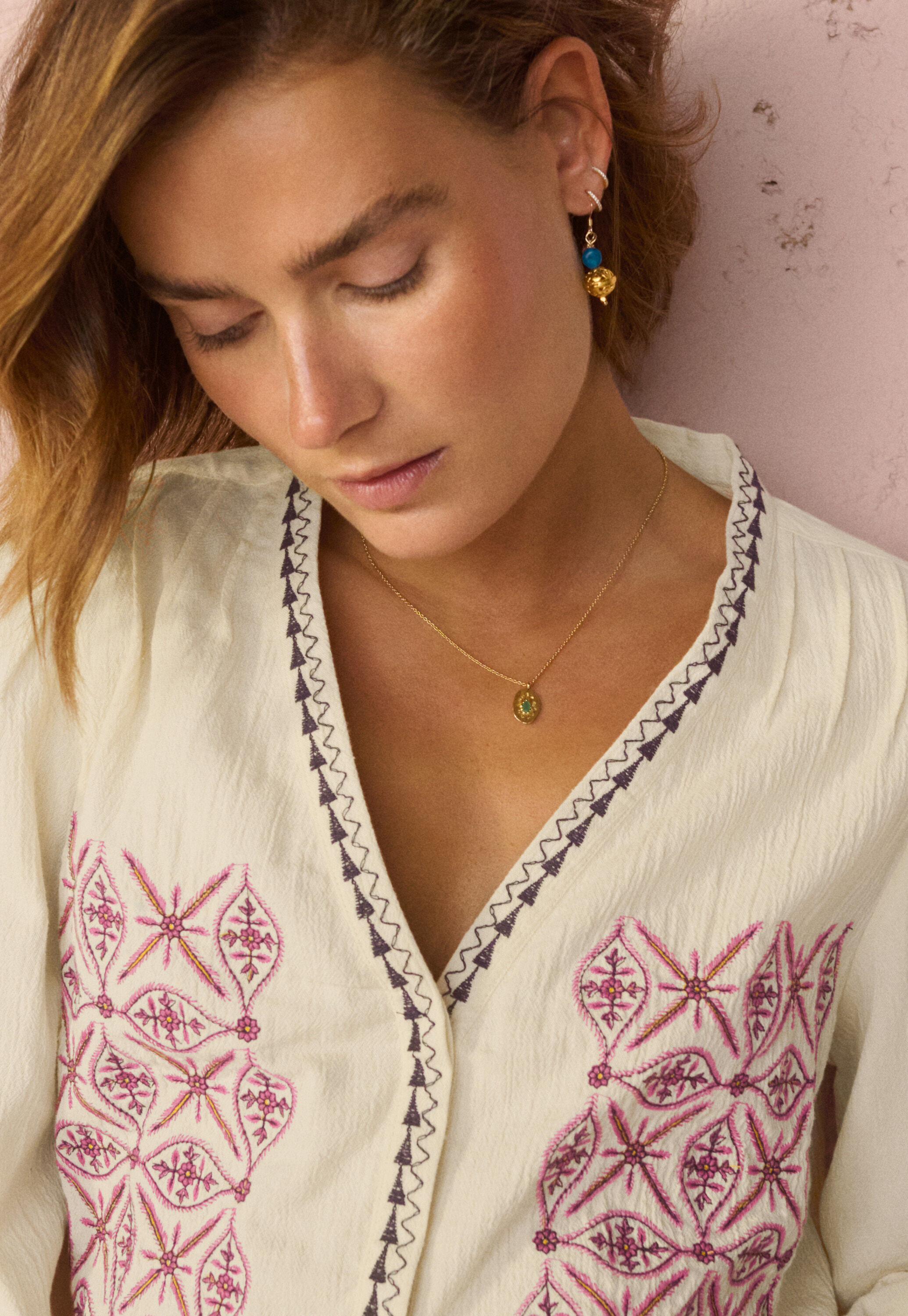 Bestickte Bluse