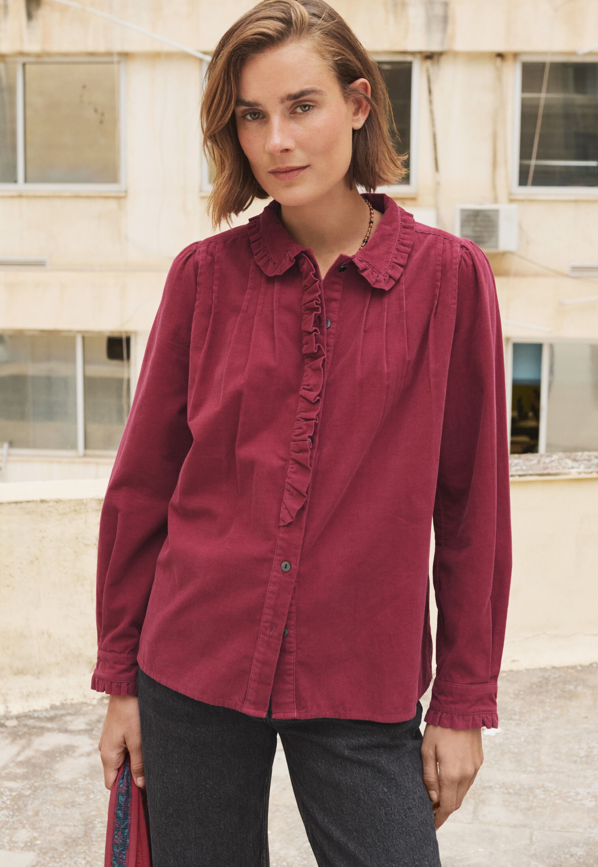 Faltenbluse aus Cord