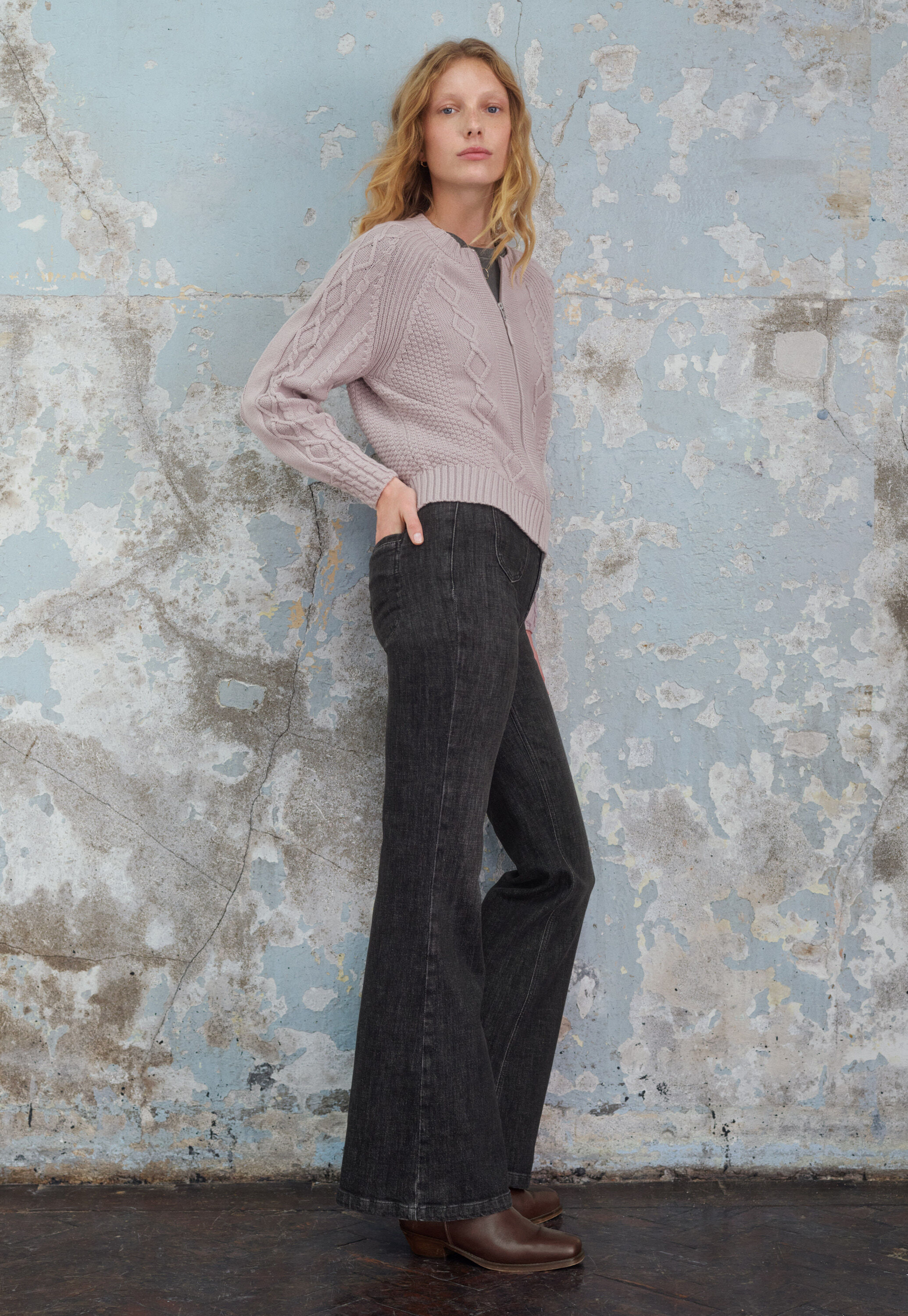 Ausgestellte Jeans