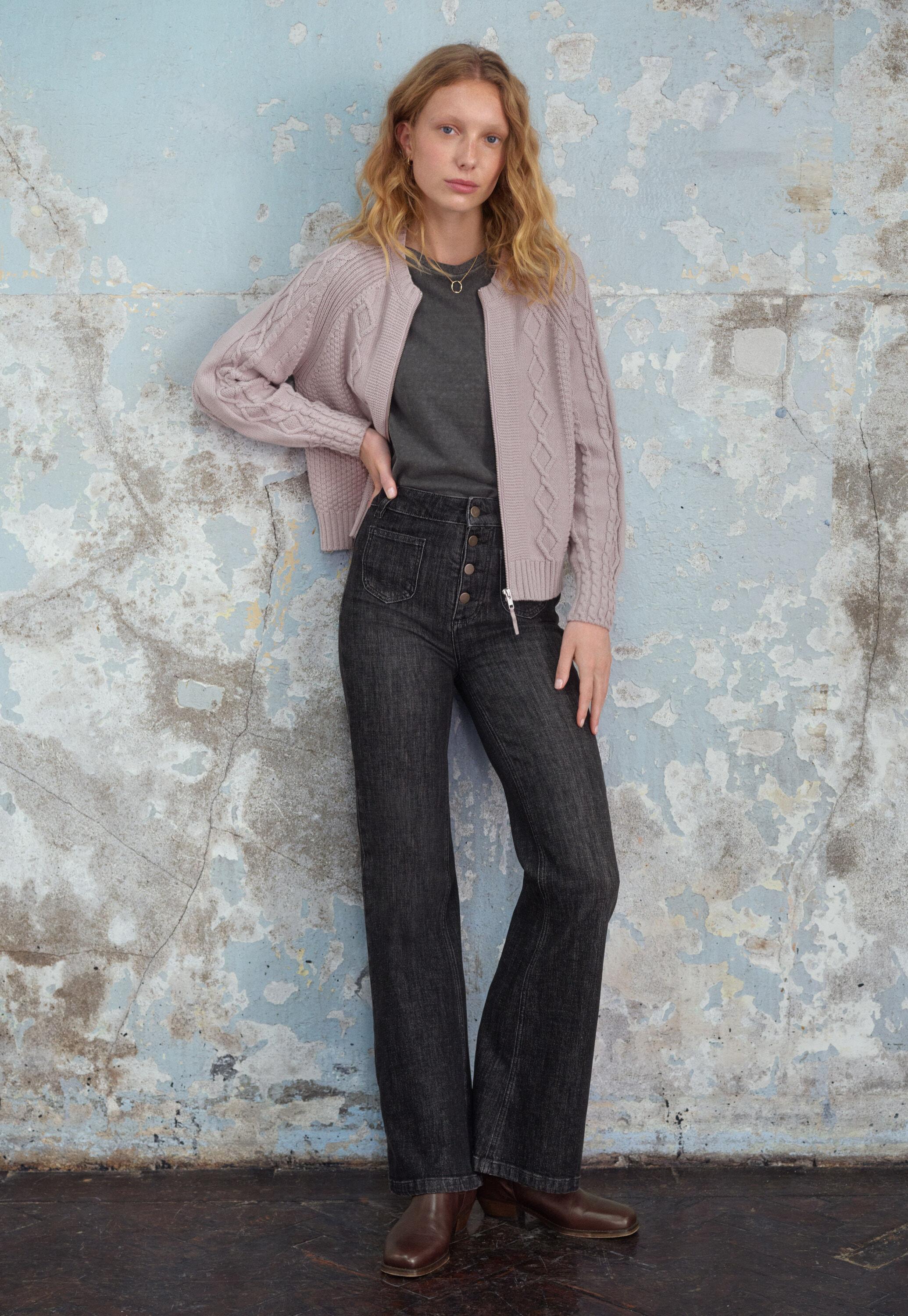 Ausgestellte Jeans