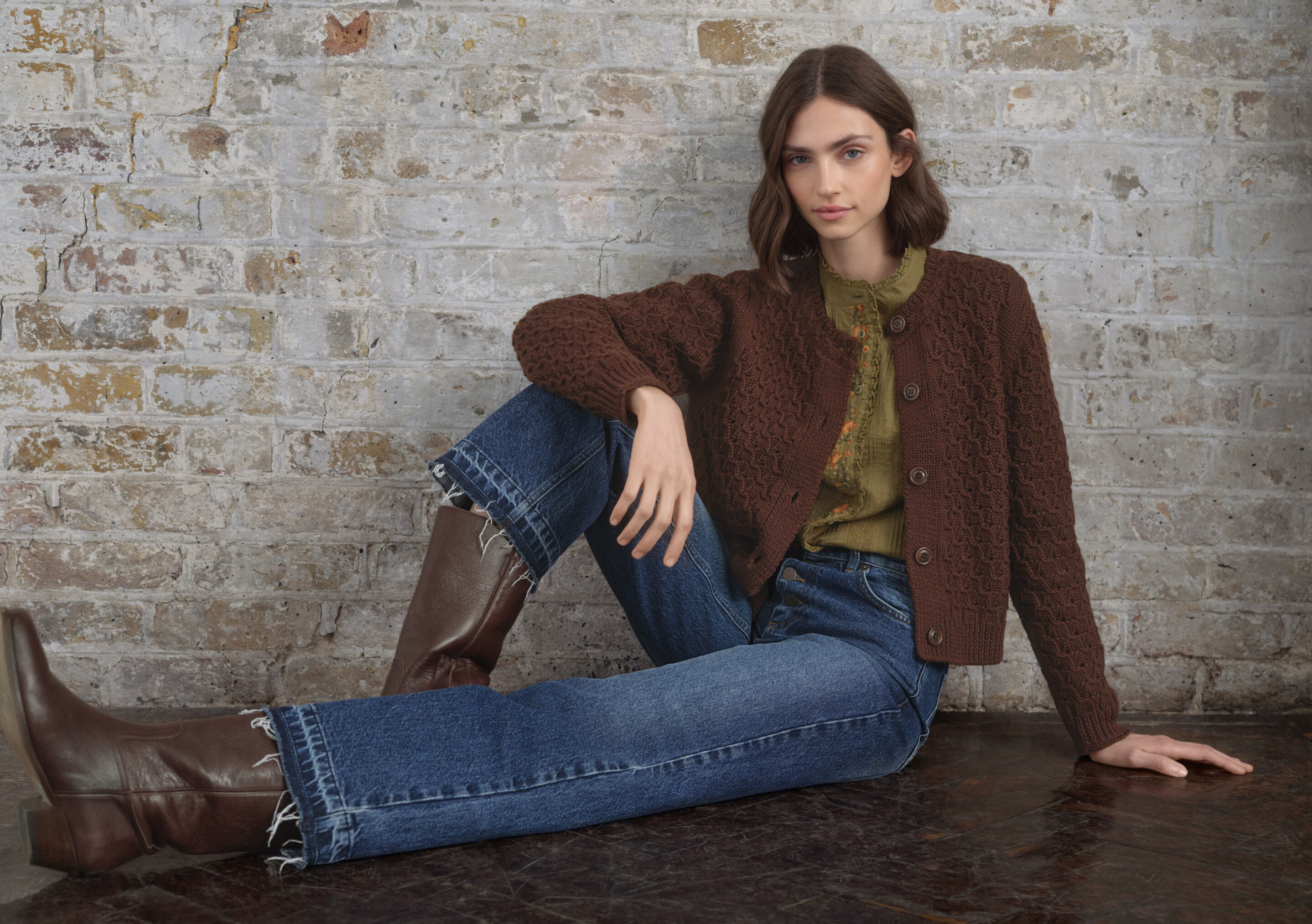 Jeans mit ausgelassenem Saum