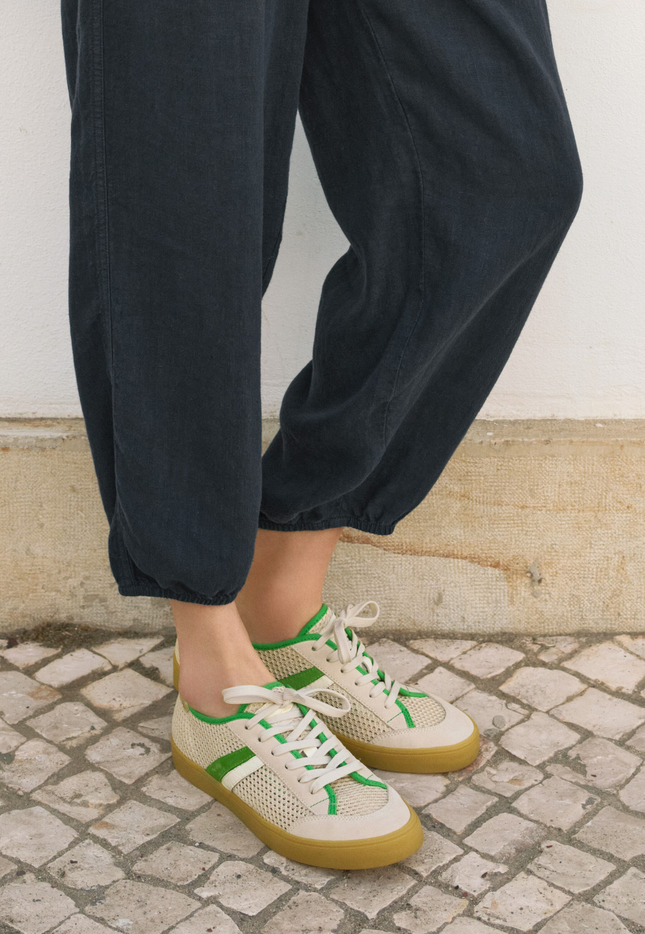 Schn&uuml;r-Sneaker