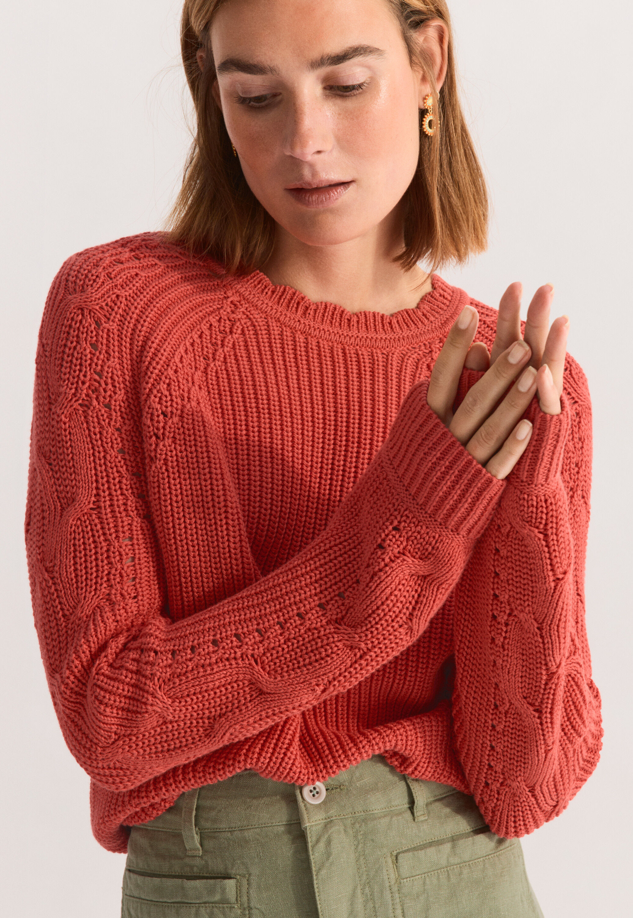 Pullover mit Zopfmuster&auml;rmeln