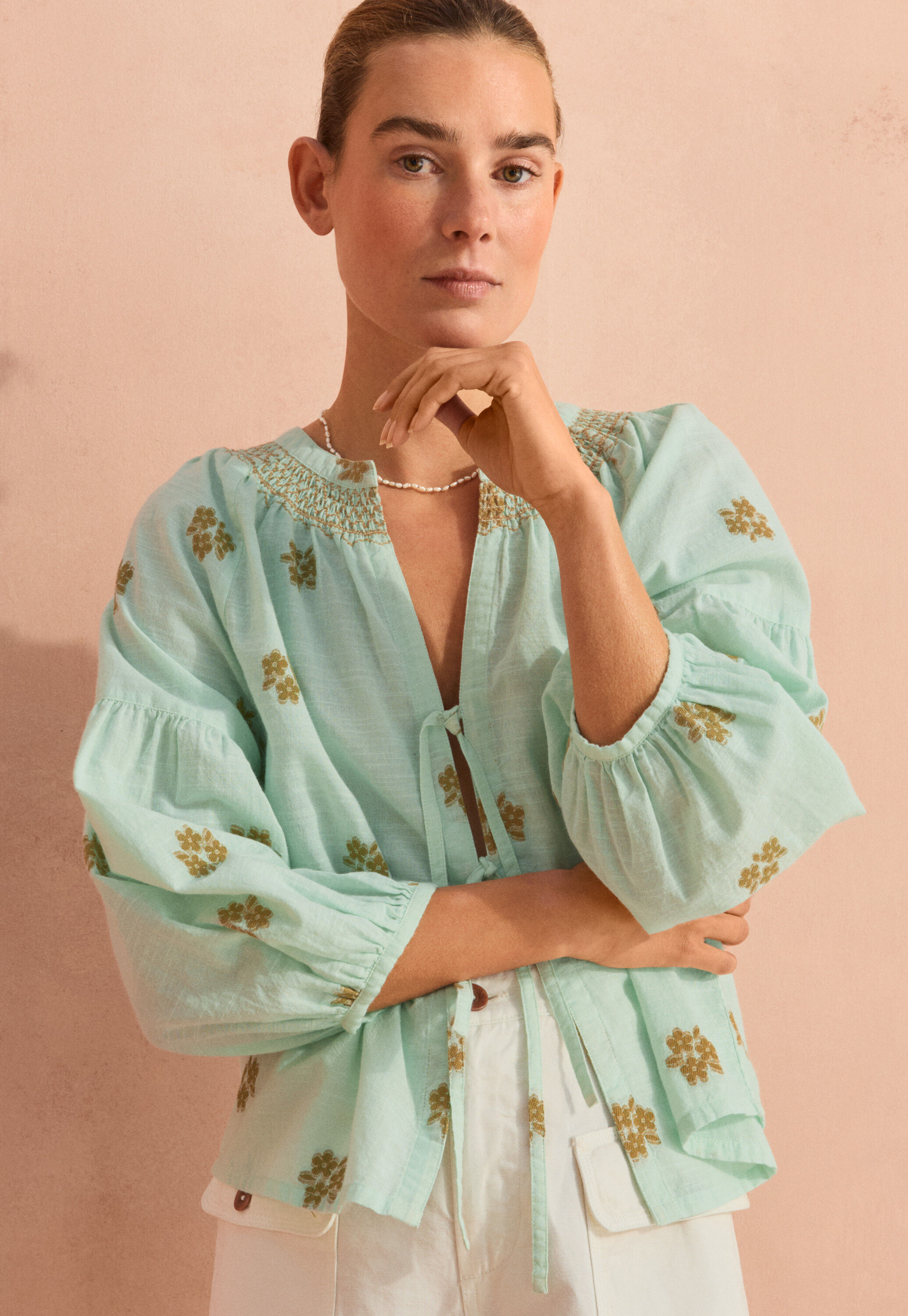 Bluse aus geklipptem Jacquard