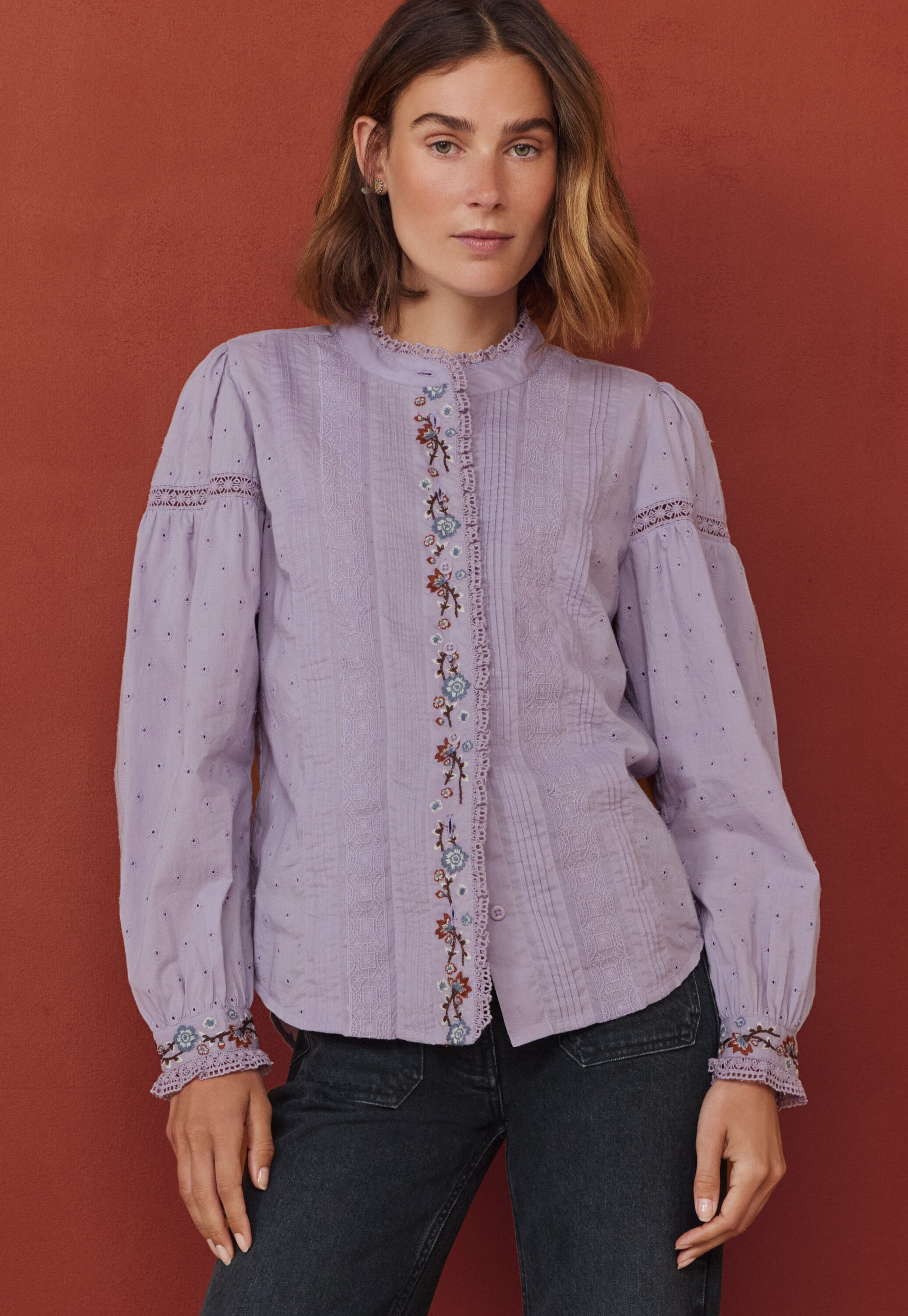 Bestickte Broderie-Bluse