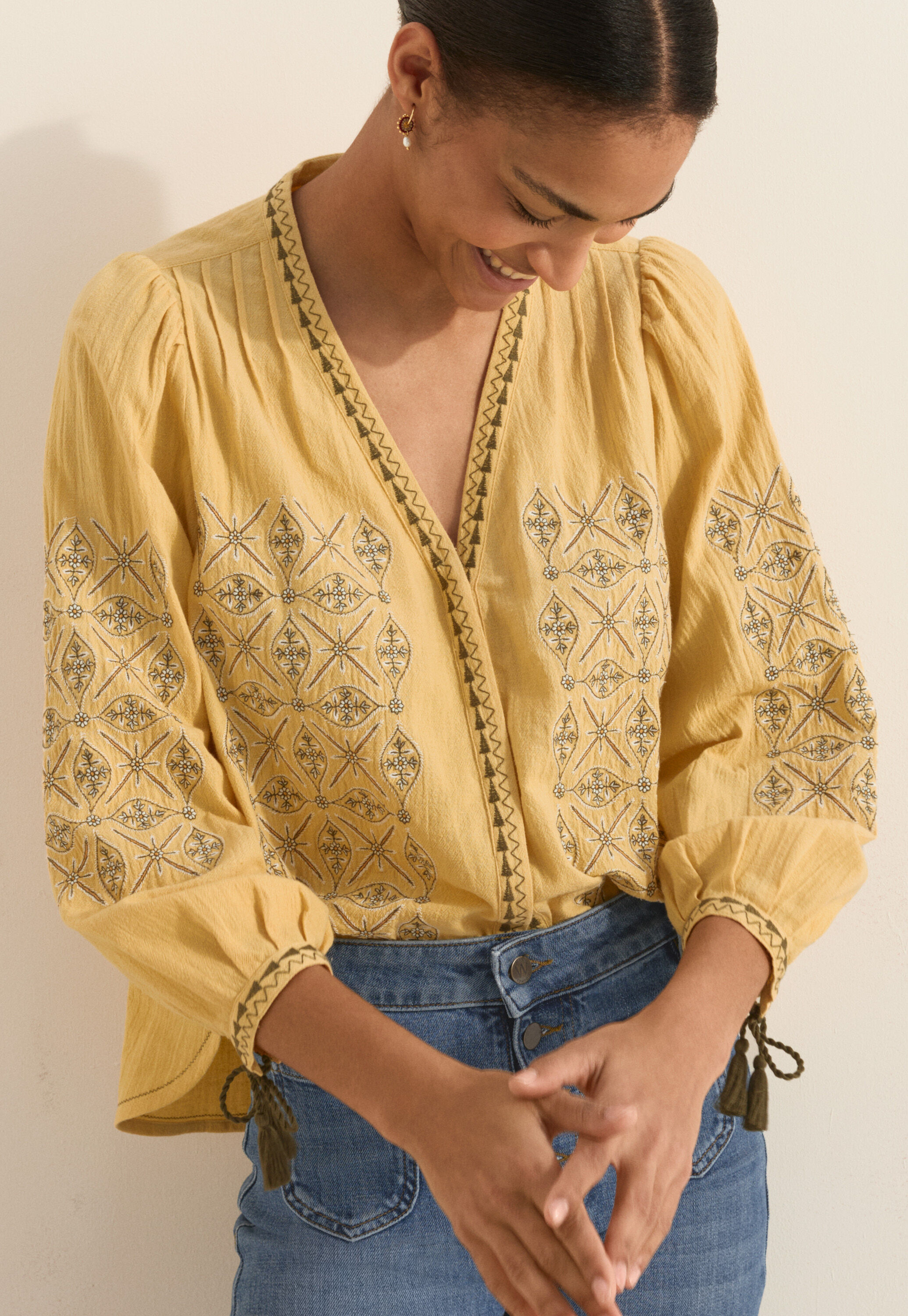 Bestickte Bluse