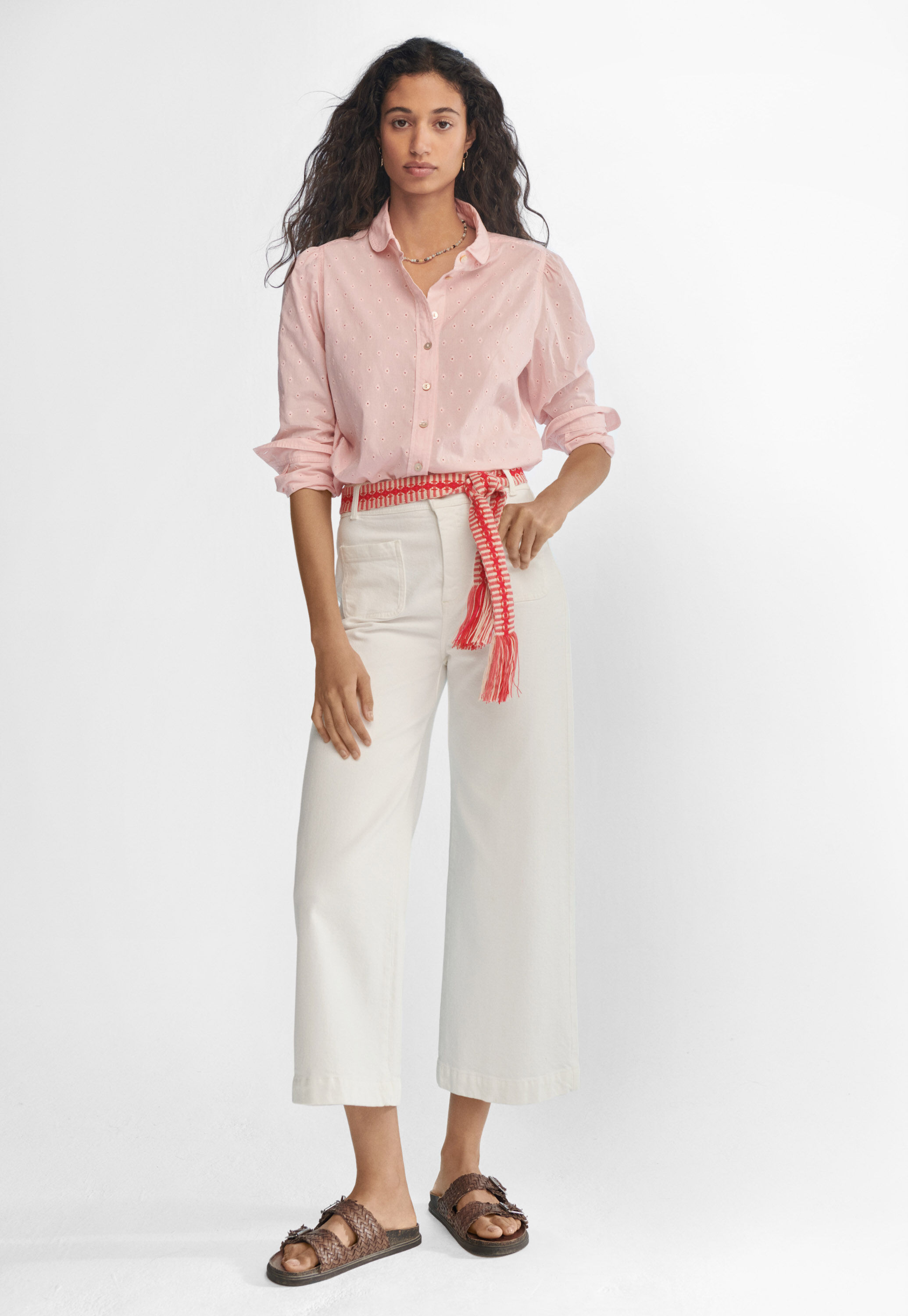 Broderie-Bluse