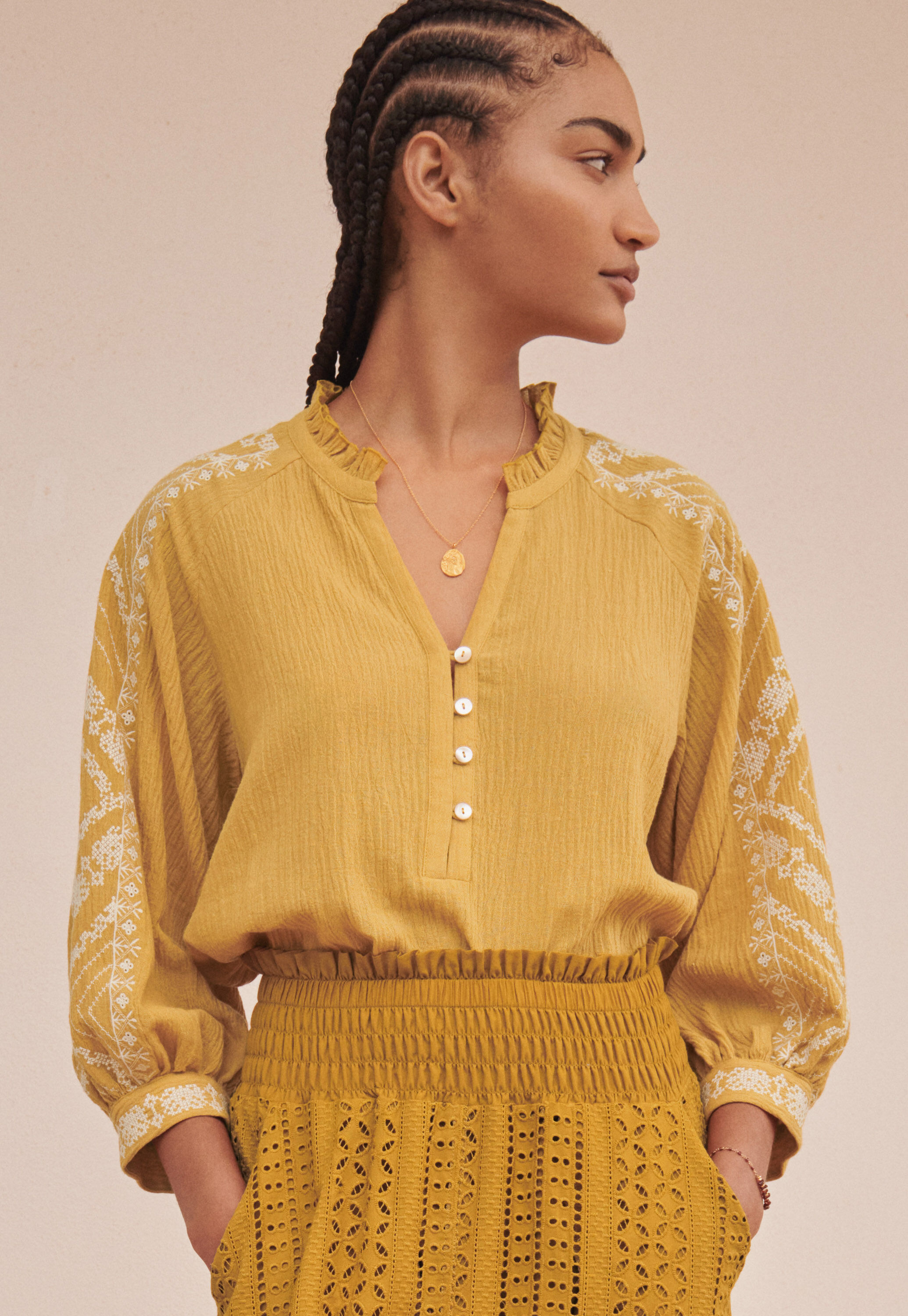 Bestickte Bluse