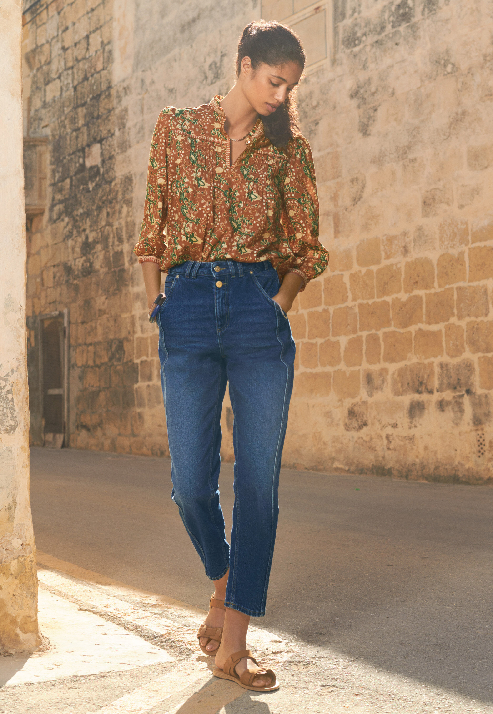Bedruckte Bluse mit Biesen
