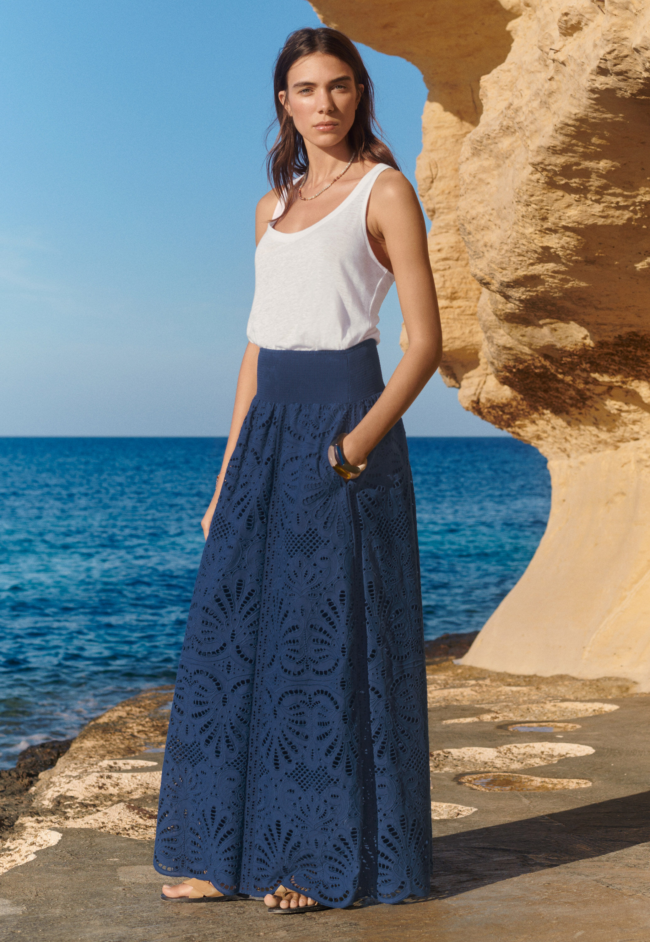 Broderie-Anglaise-Rock