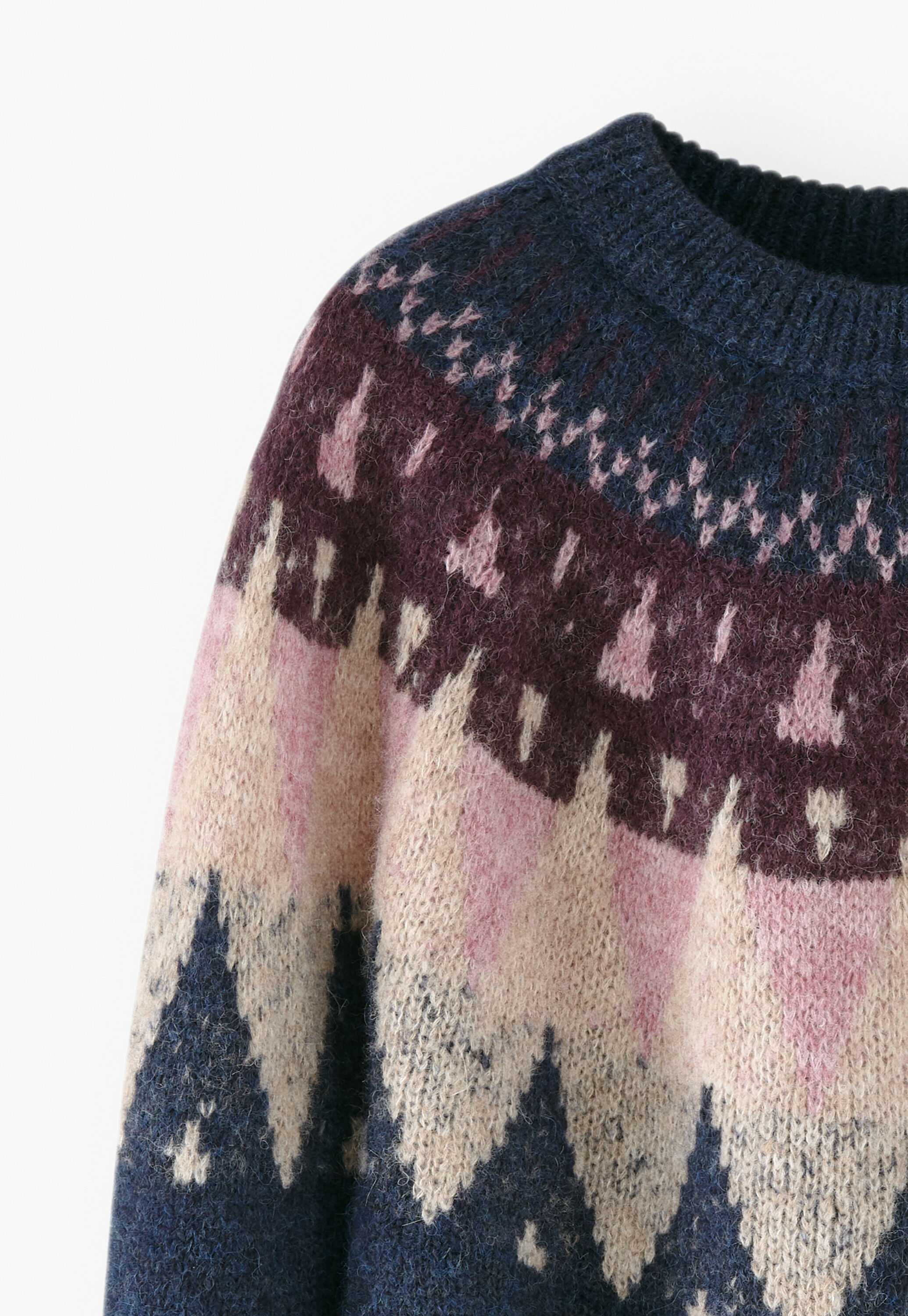 Pullover mit Passendetail