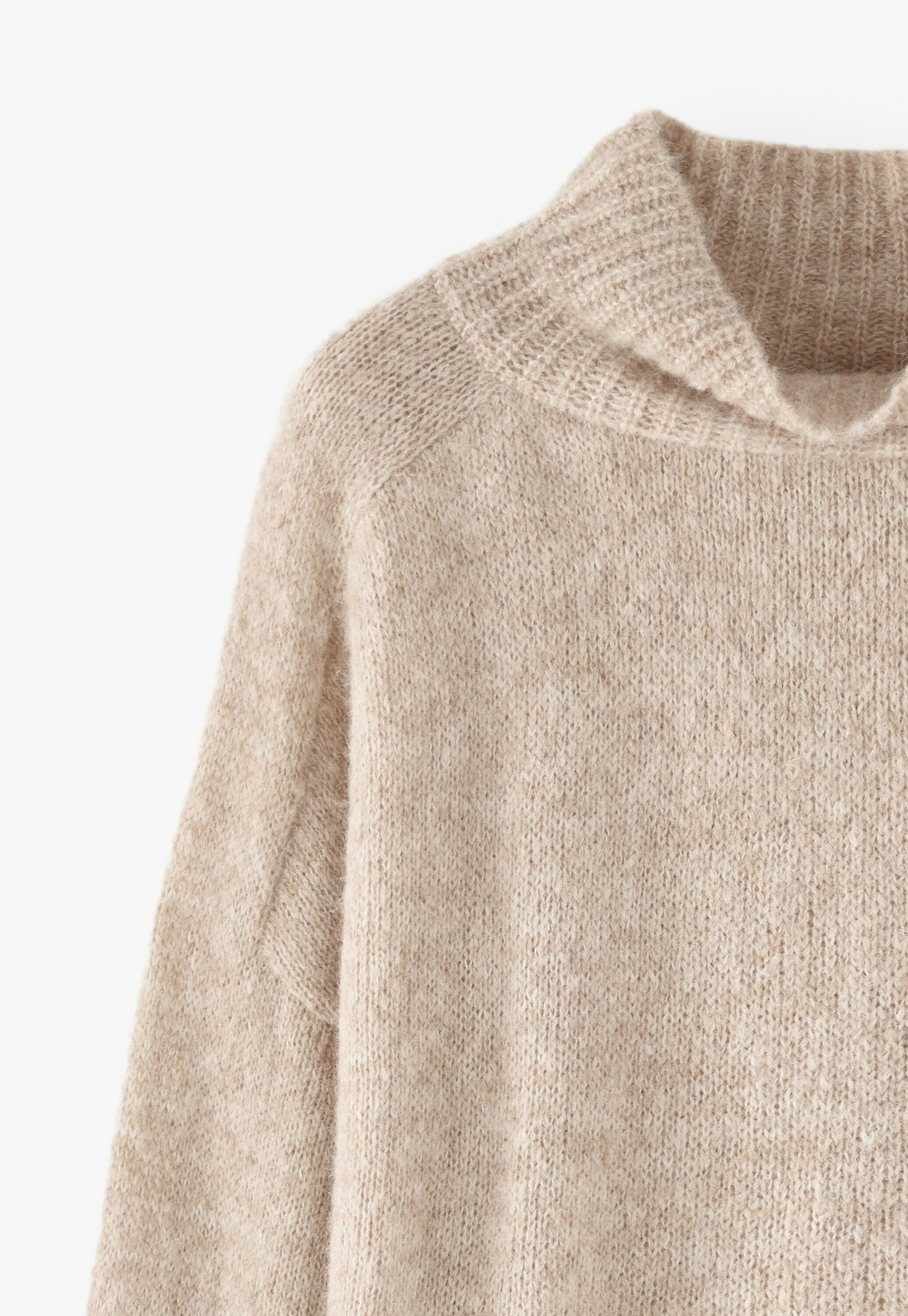 Pullover mit hohem Kragen