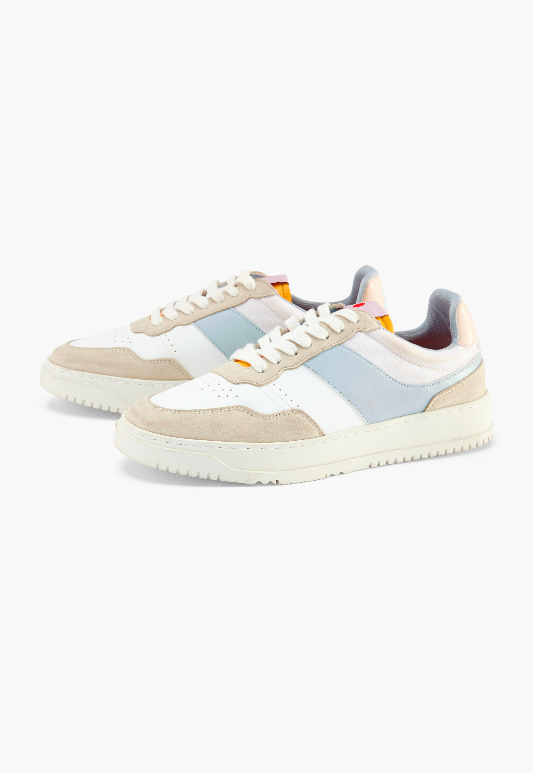 Sneaker