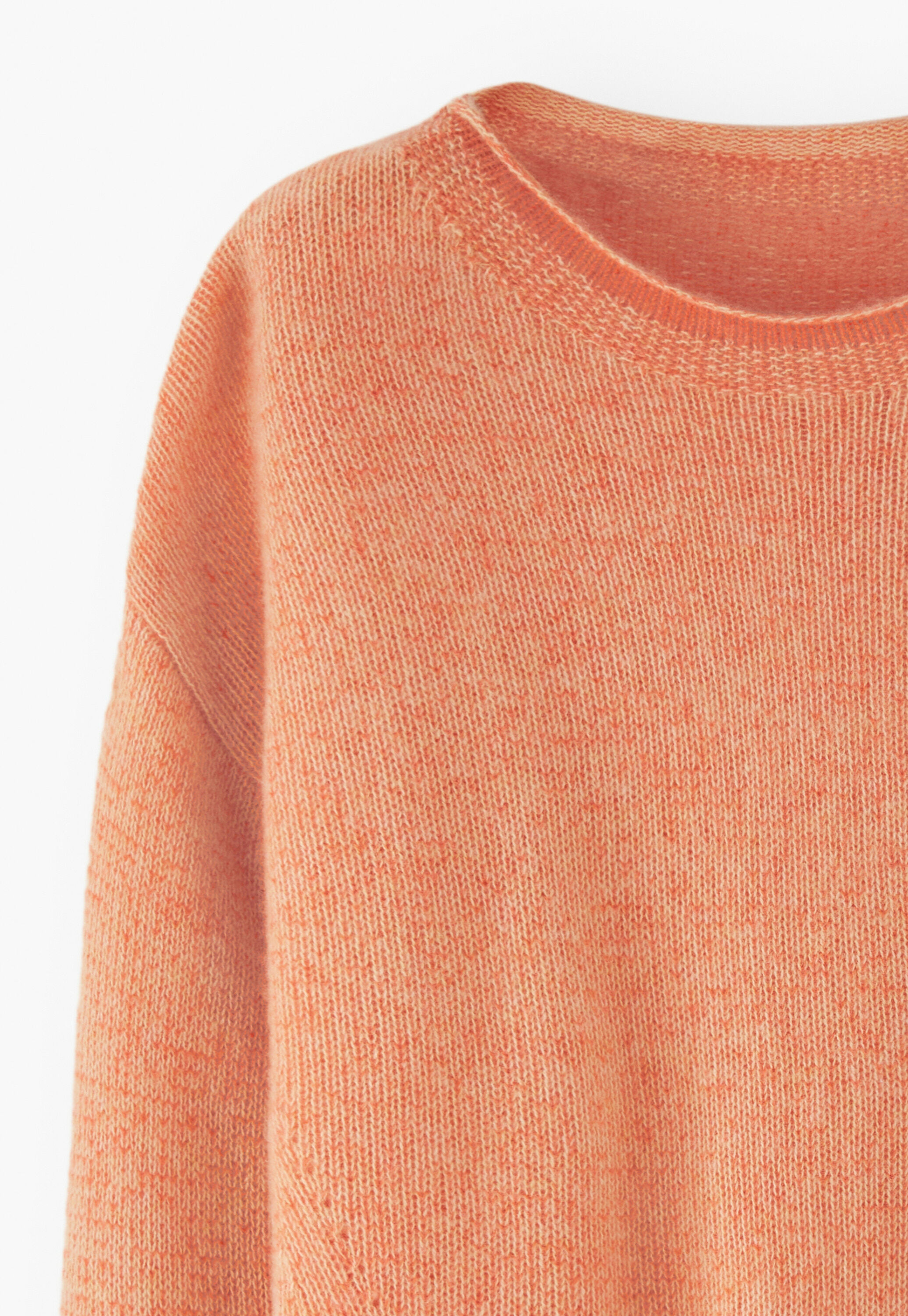 Plattierter Pullover