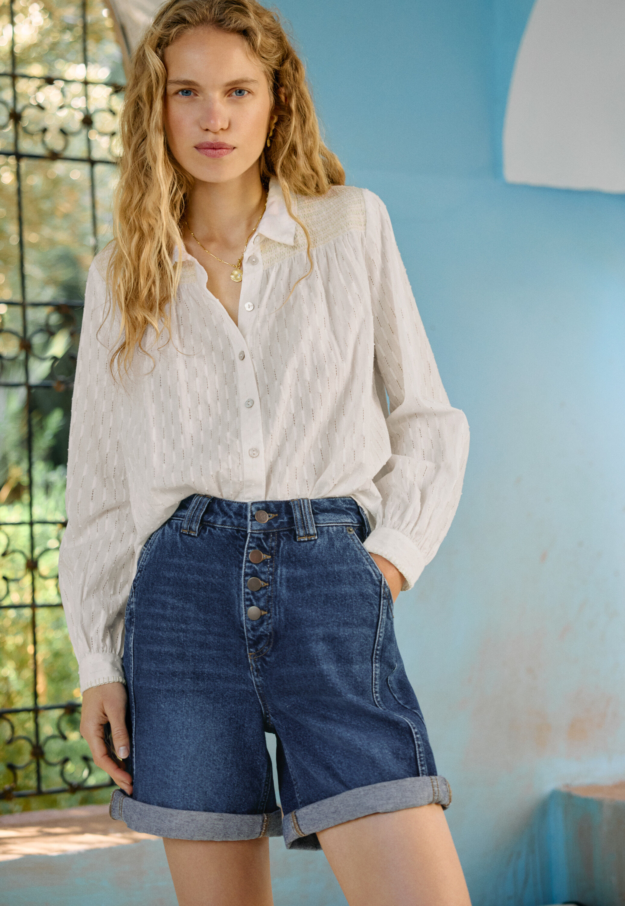 Bluse mit Kr&auml;uselungen