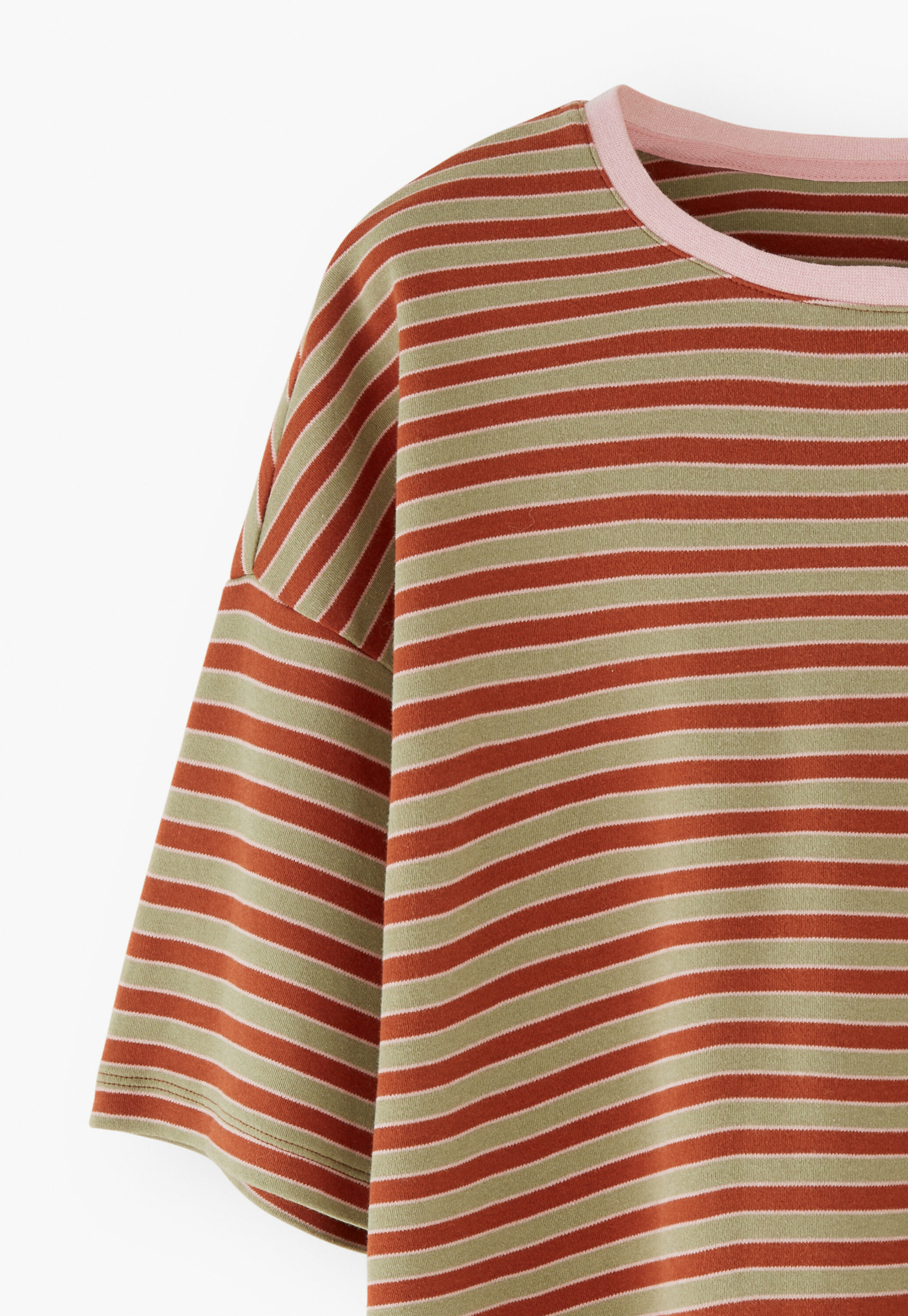 Gestreiftes T-Shirt