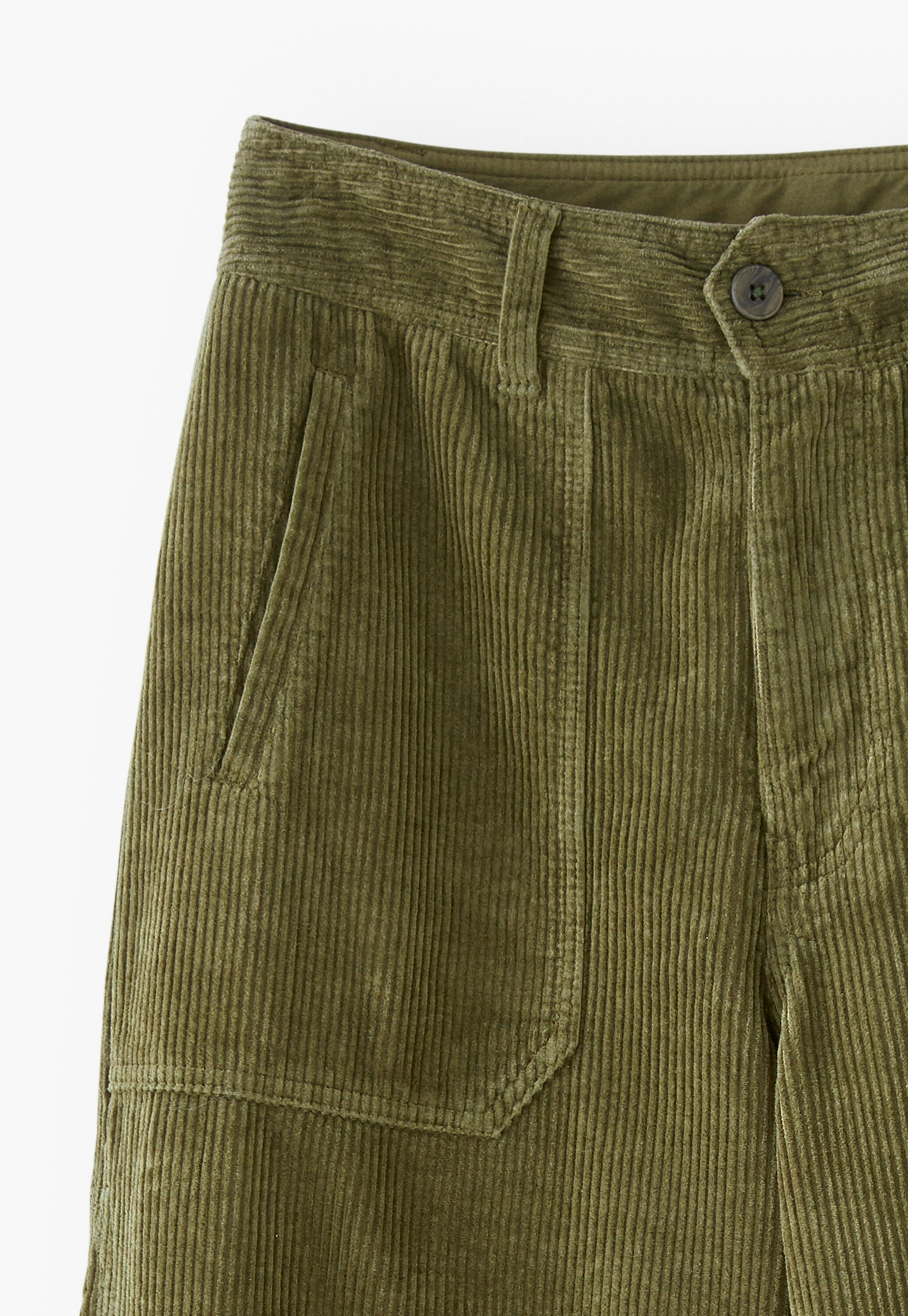 Entspannt geschnittene Karotten-Cordhose