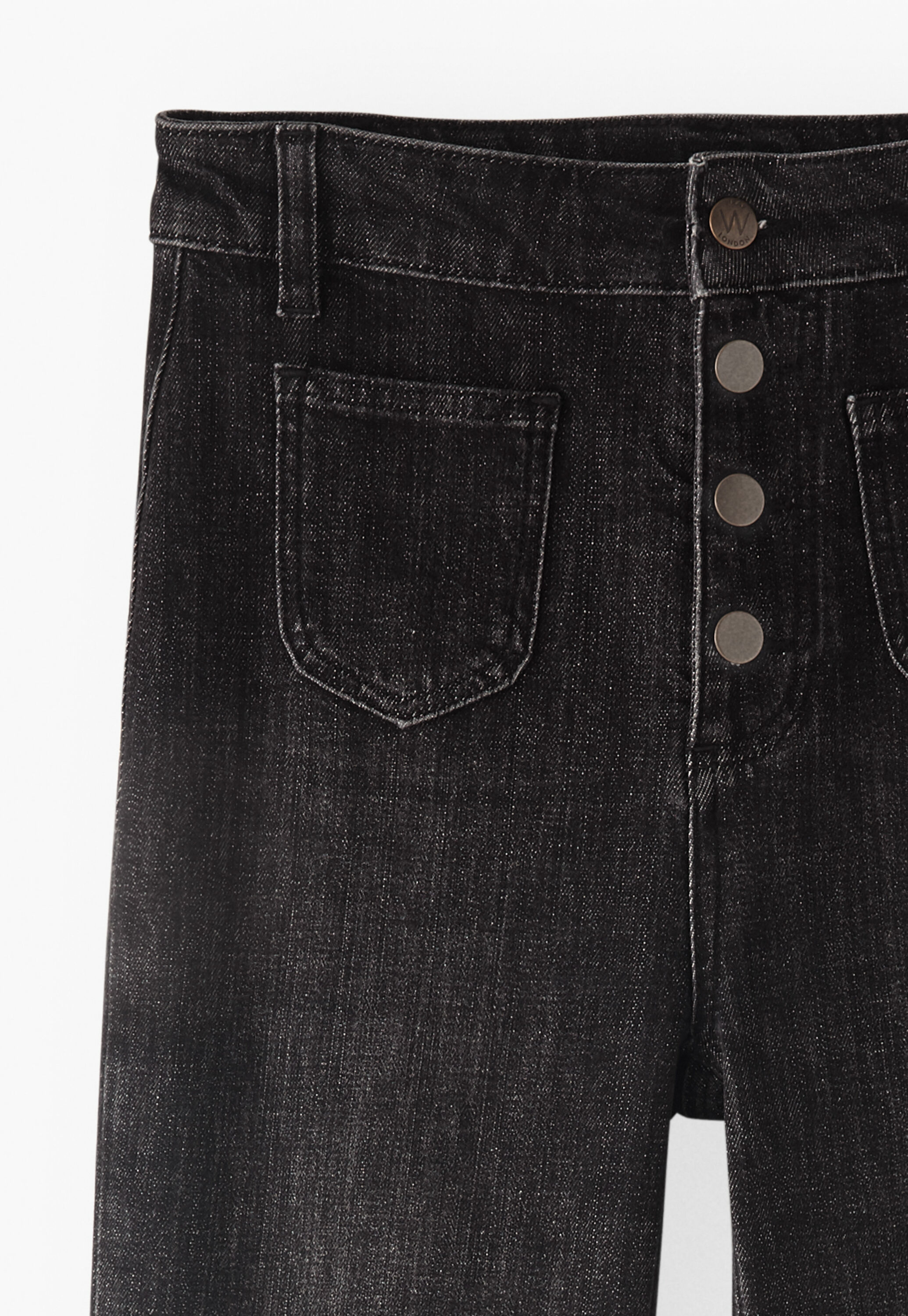 Ausgestellte Jeans
