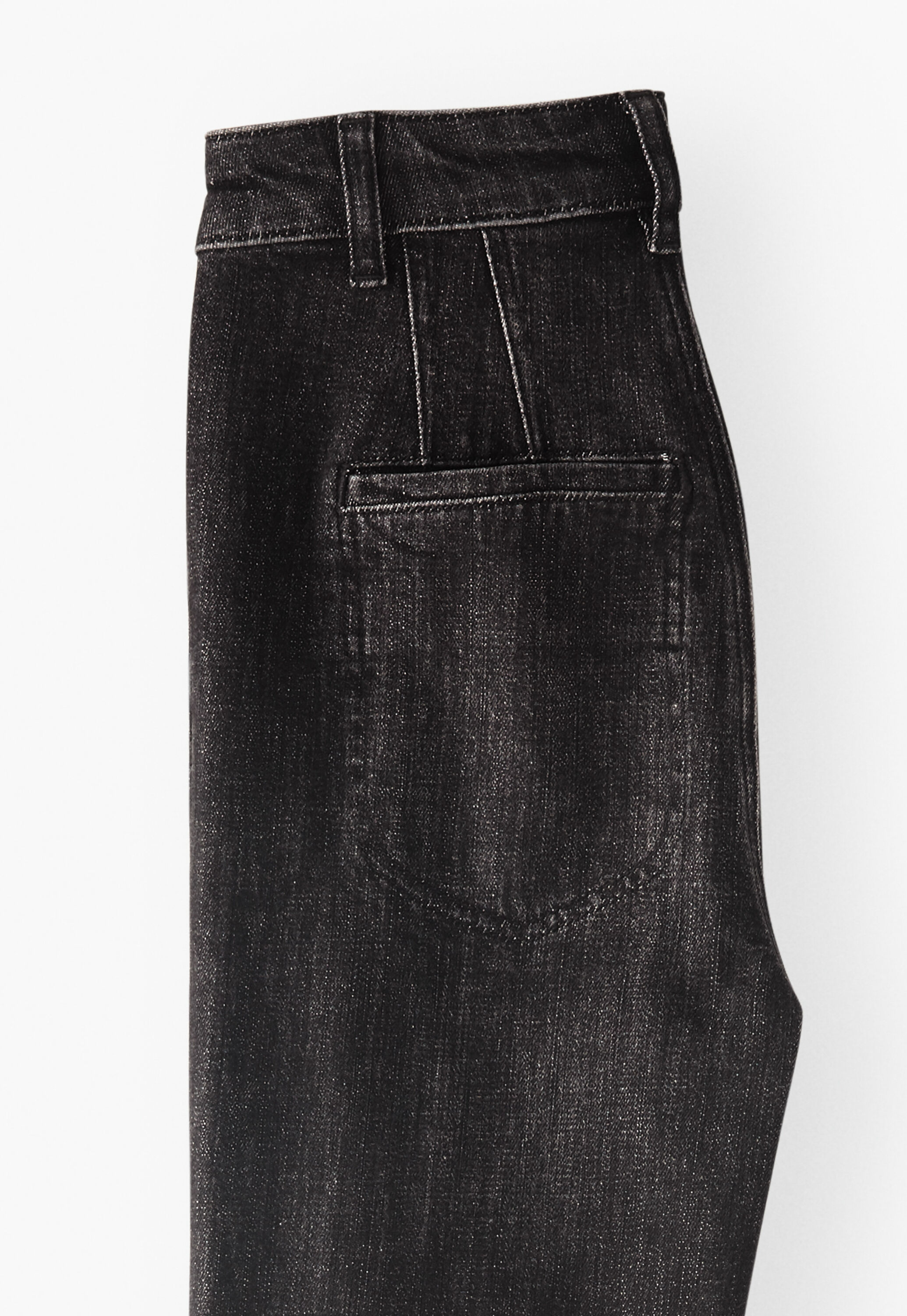 Ausgestellte Jeans