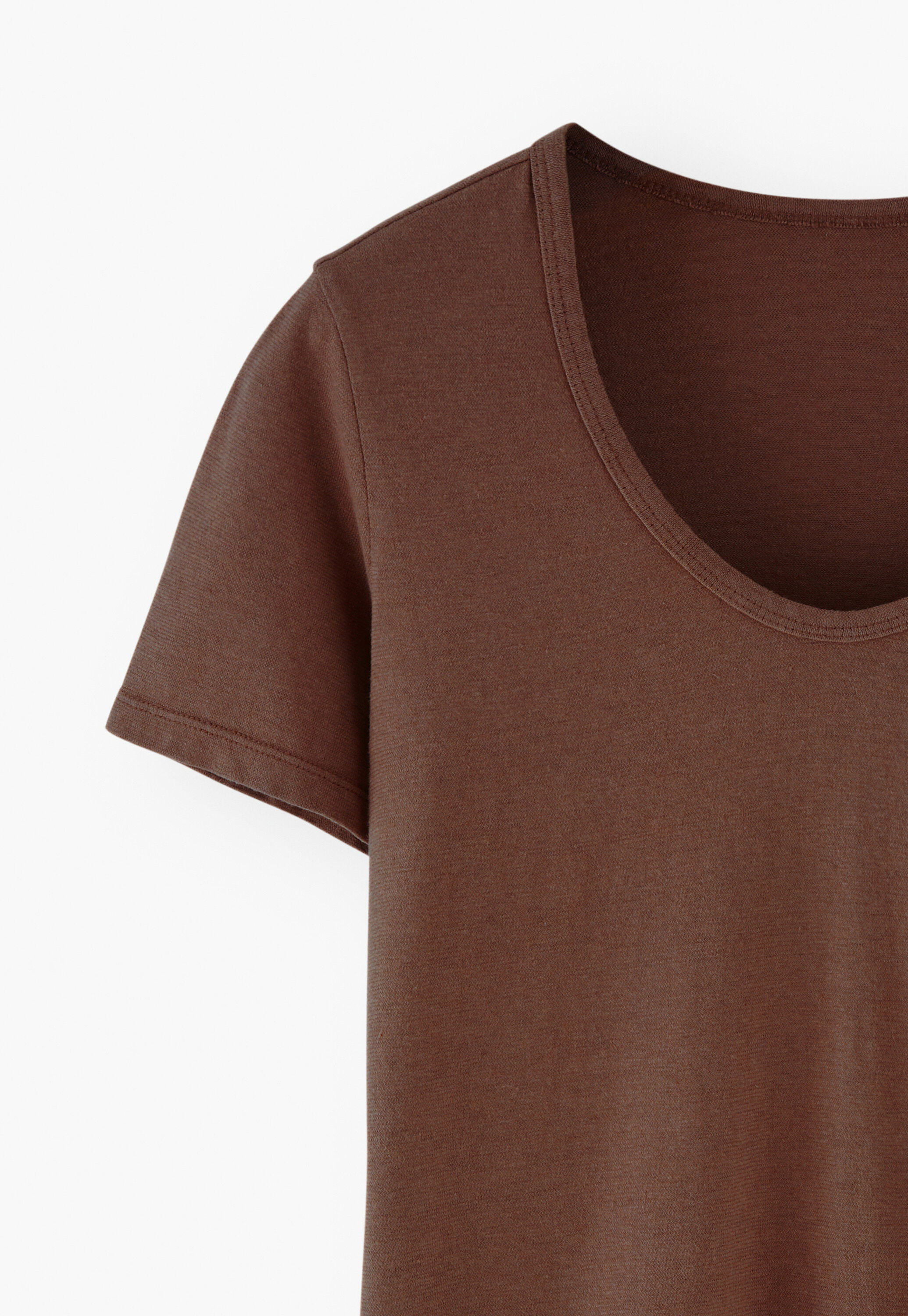 T-Shirt mit U-Ausschnitt