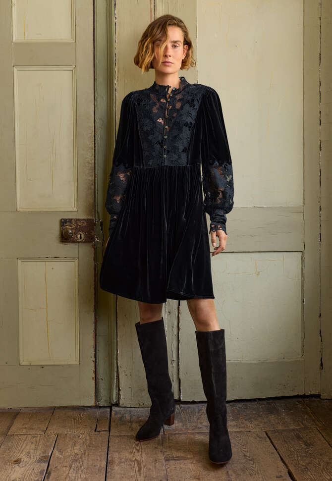 Velvet dress, Midnight, completeTheLook