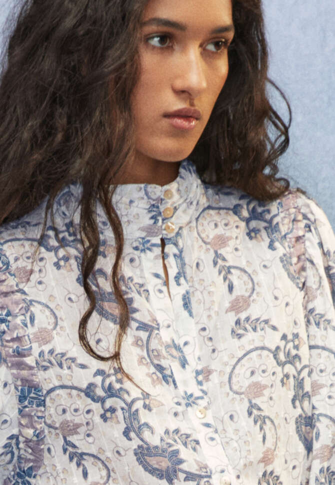 Bedruckte Bluse mit hohem Halsausschnitt, Ecru-Mauve, completeTheLook