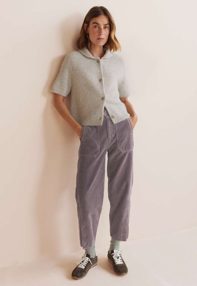 Entspannt geschnittene Karotten-Cordhose, Traube, completeTheLook
