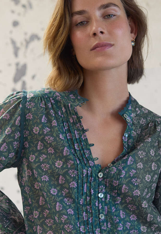 Bedruckte Bluse mit Faltendetails, Petrol/Lavendel, completeTheLook