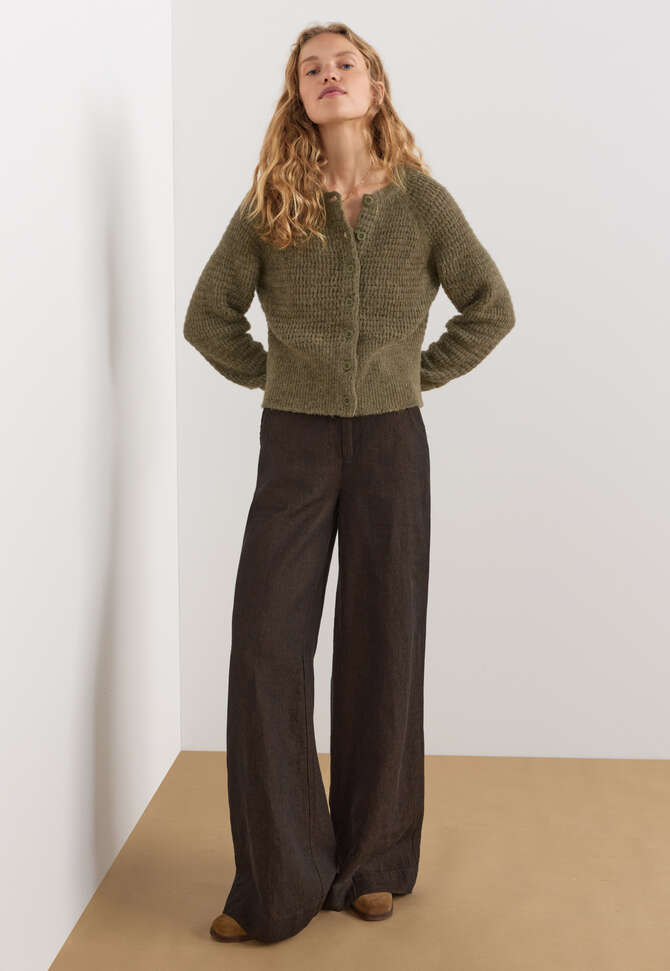 Durchgekn&ouml;pfter Cardigan, Dunkles Moos, completeTheLook