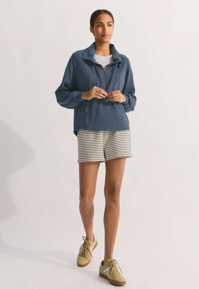 Gestreifte Shorts, Off-White/Indigo, completeTheLook
