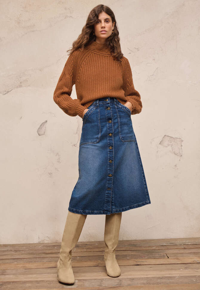 Durchgekn&ouml;pfter Rock aus Denim, Mittlere Waschung, completeTheLook