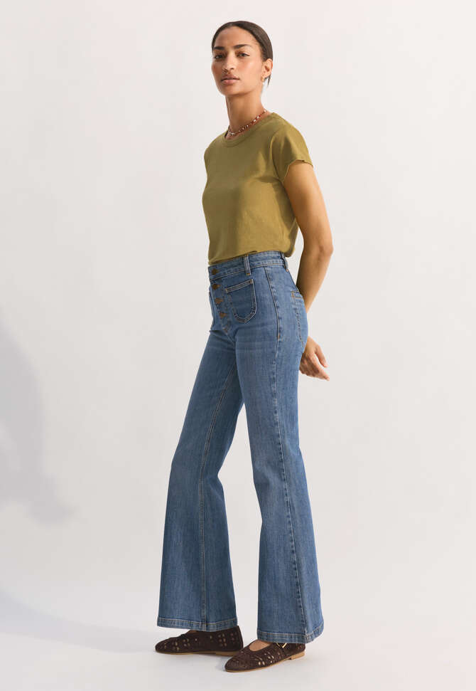 Ausgestellte Jeans, Blasses Vintage, completeTheLook