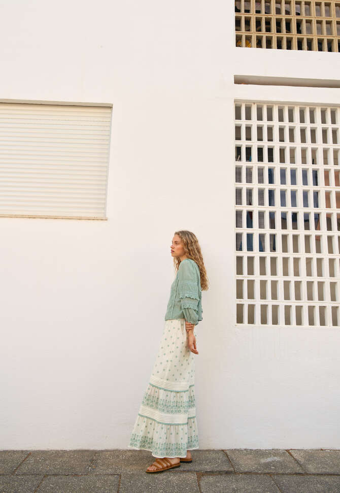 Bestickter Rock, Off-White, completeTheLook