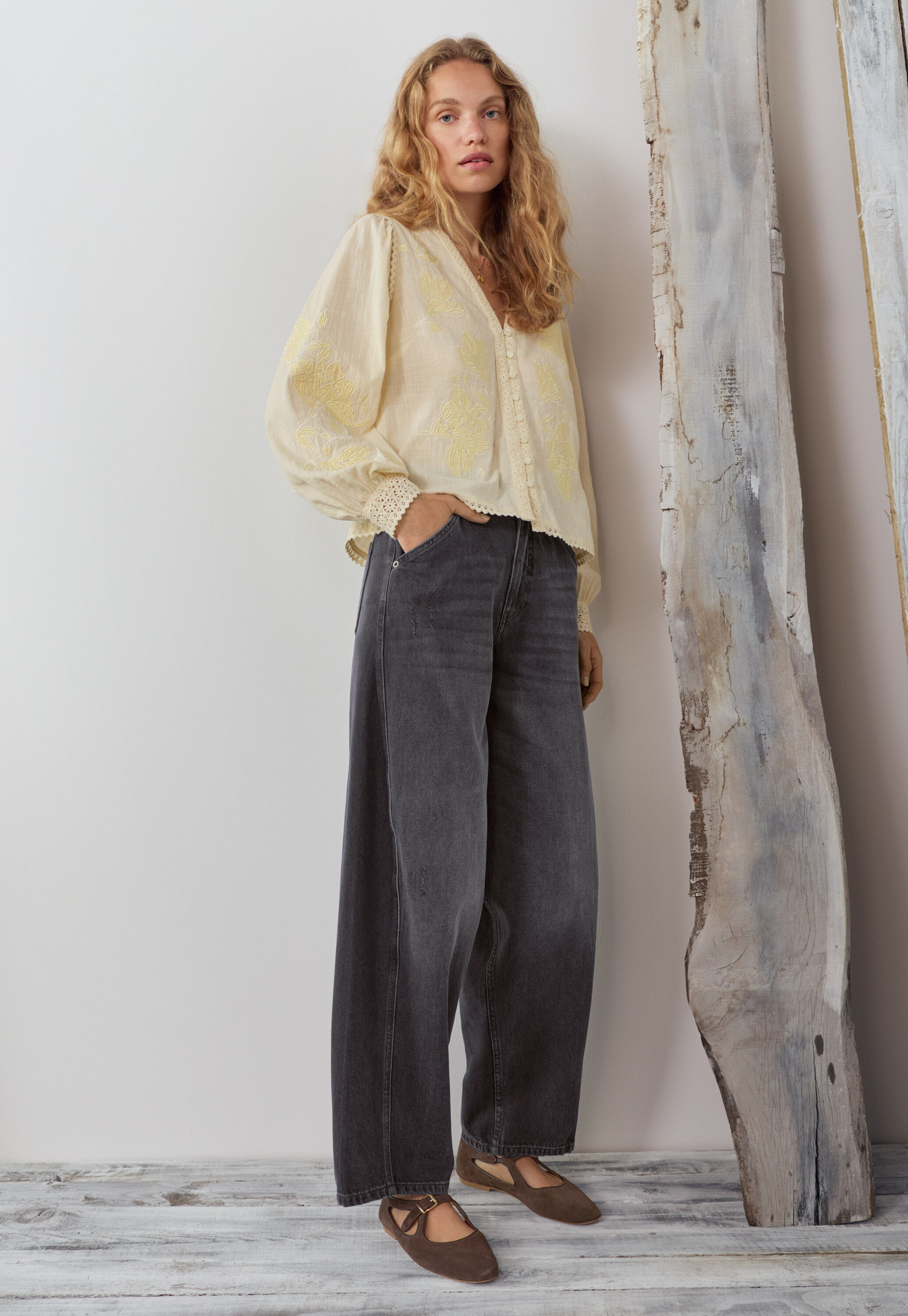 Applique blouse