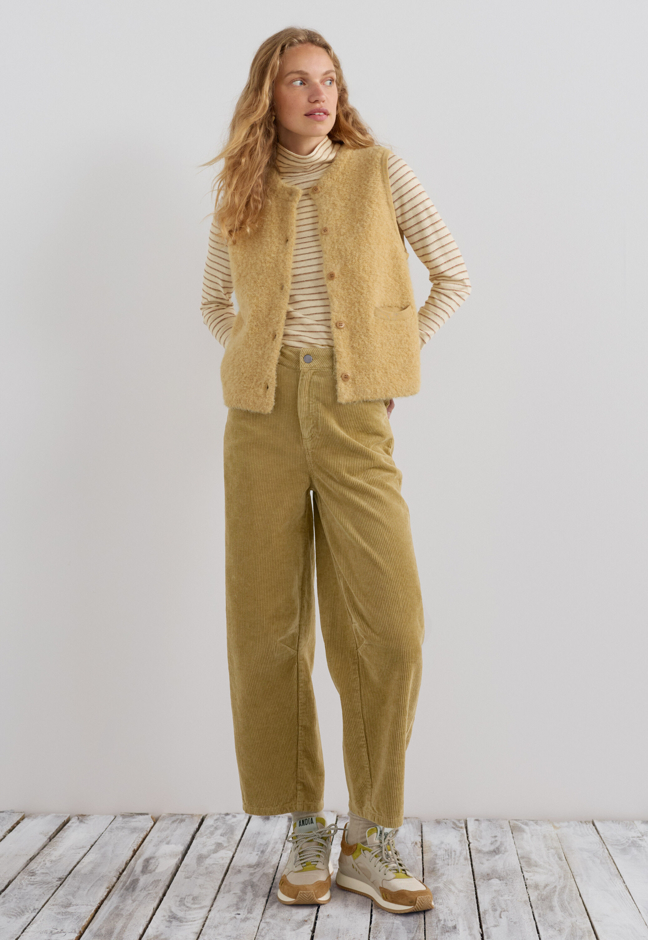 Knitted gilet
